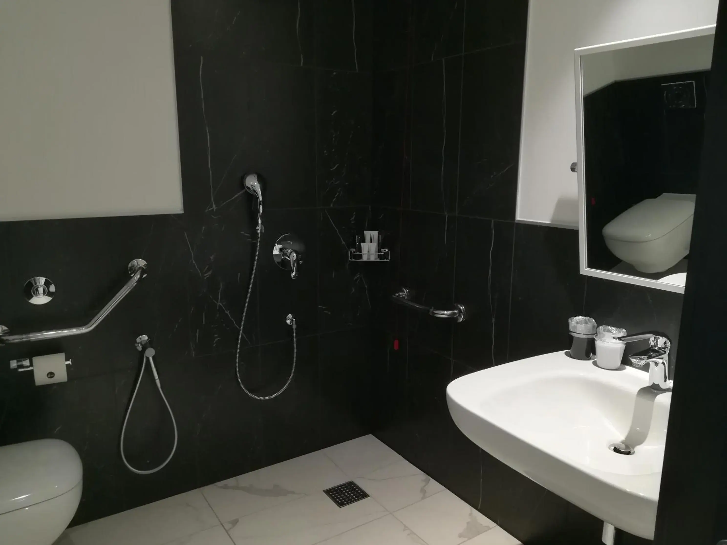 Double Room in J Hotel Double Room in J Hotel