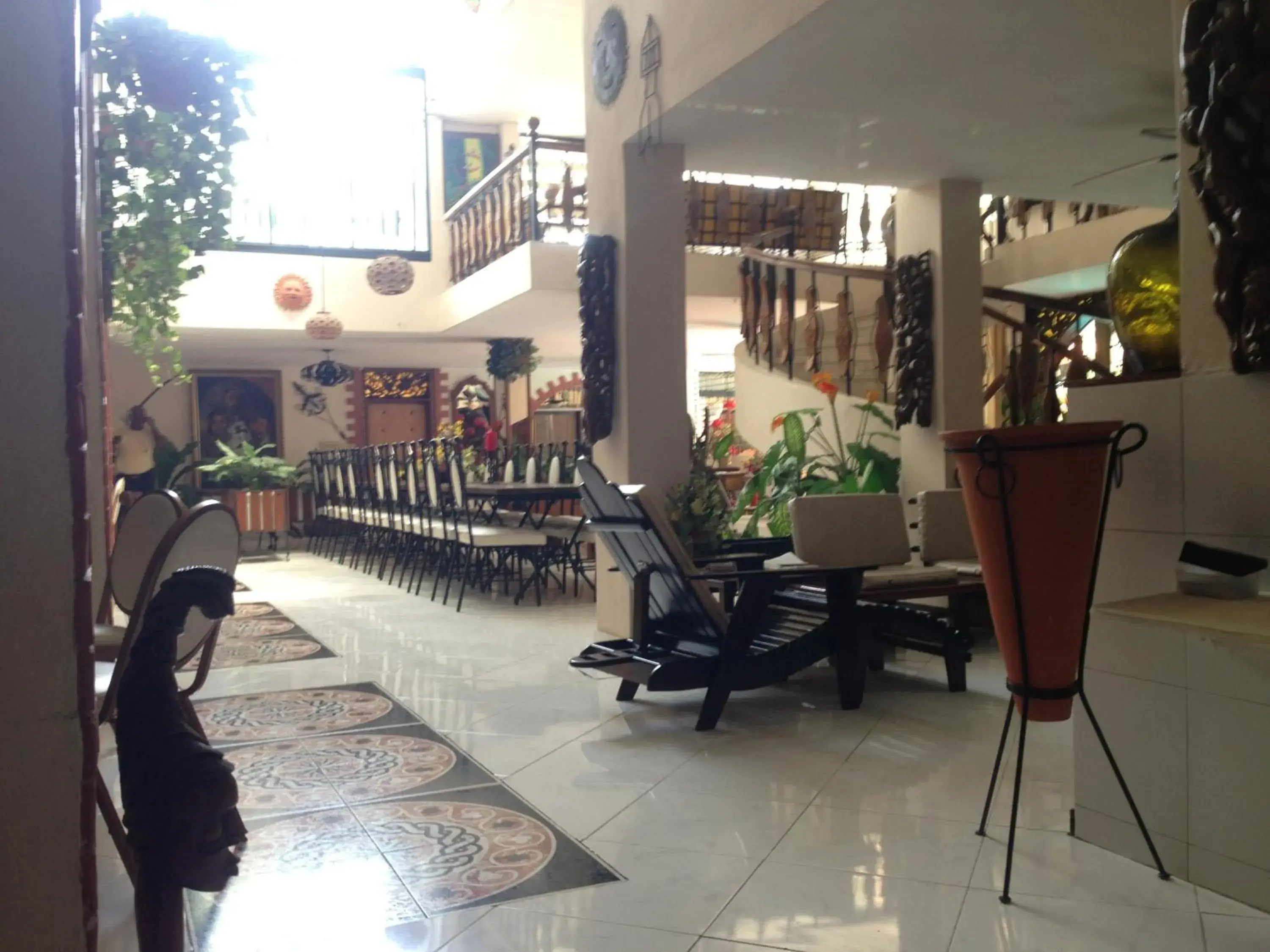 Dining area in Ideal Villa Hotel