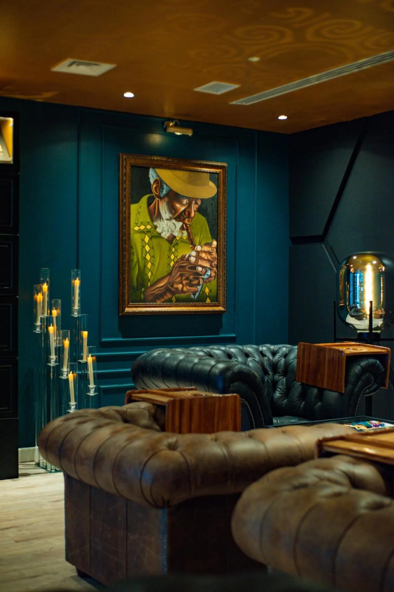 Restaurant/places to eat in Johari Rotana