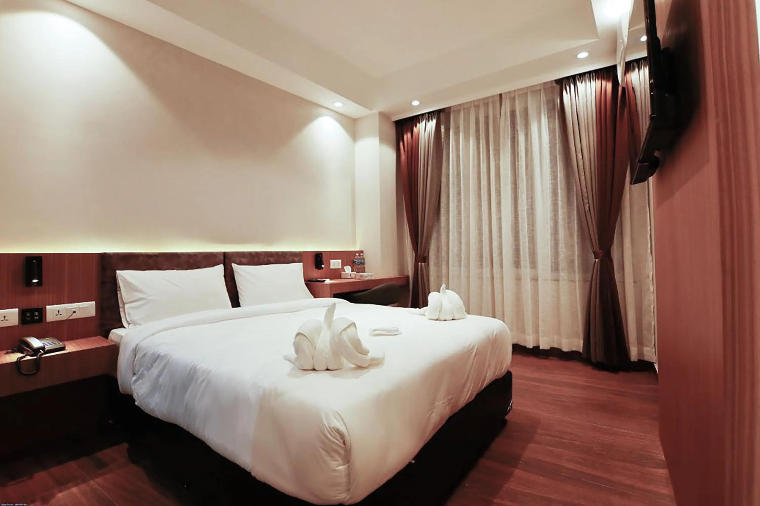 Bedroom, Bed in Lakhey Hotel