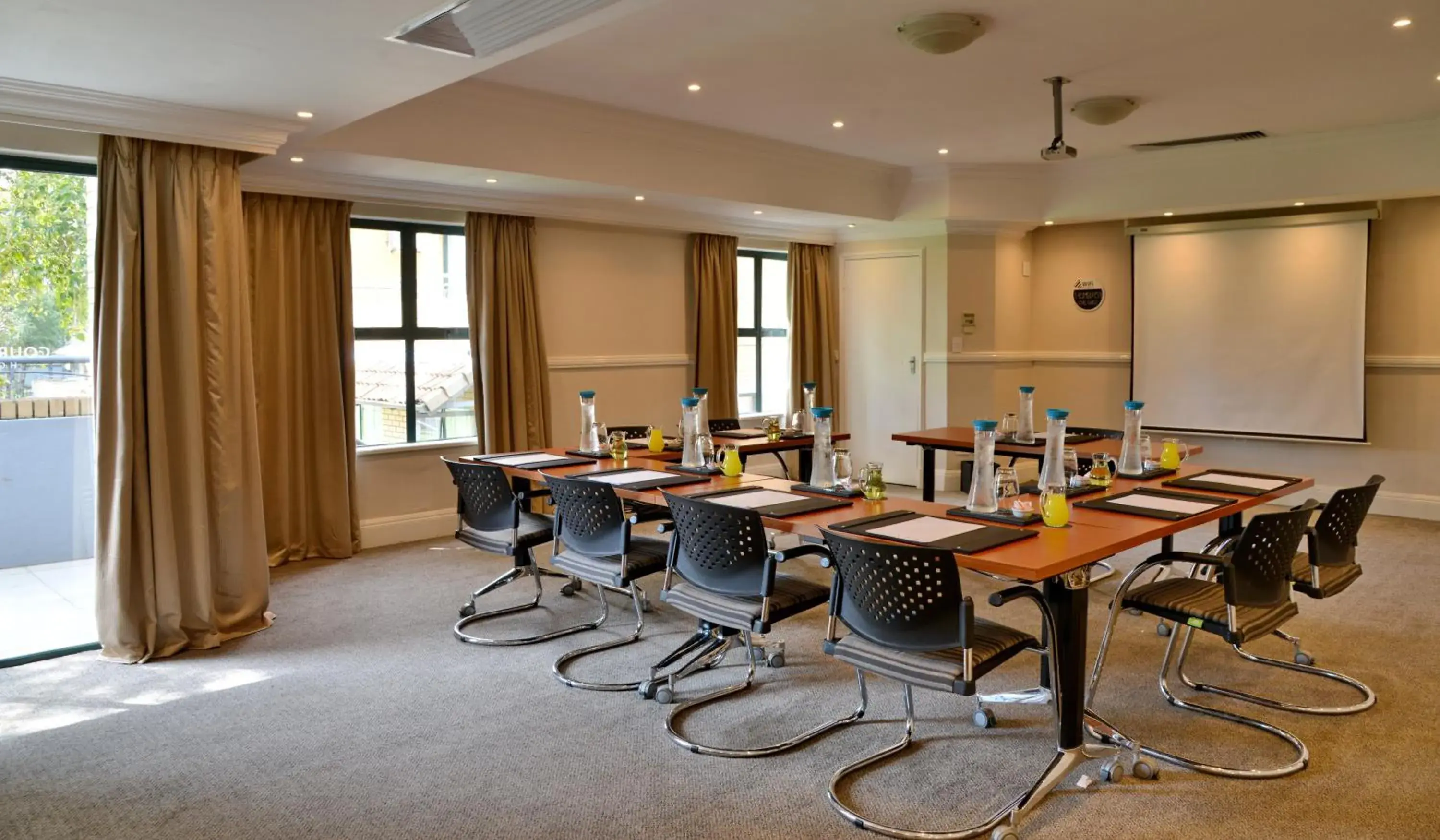 Business facilities in City Lodge Hotel Eastgate