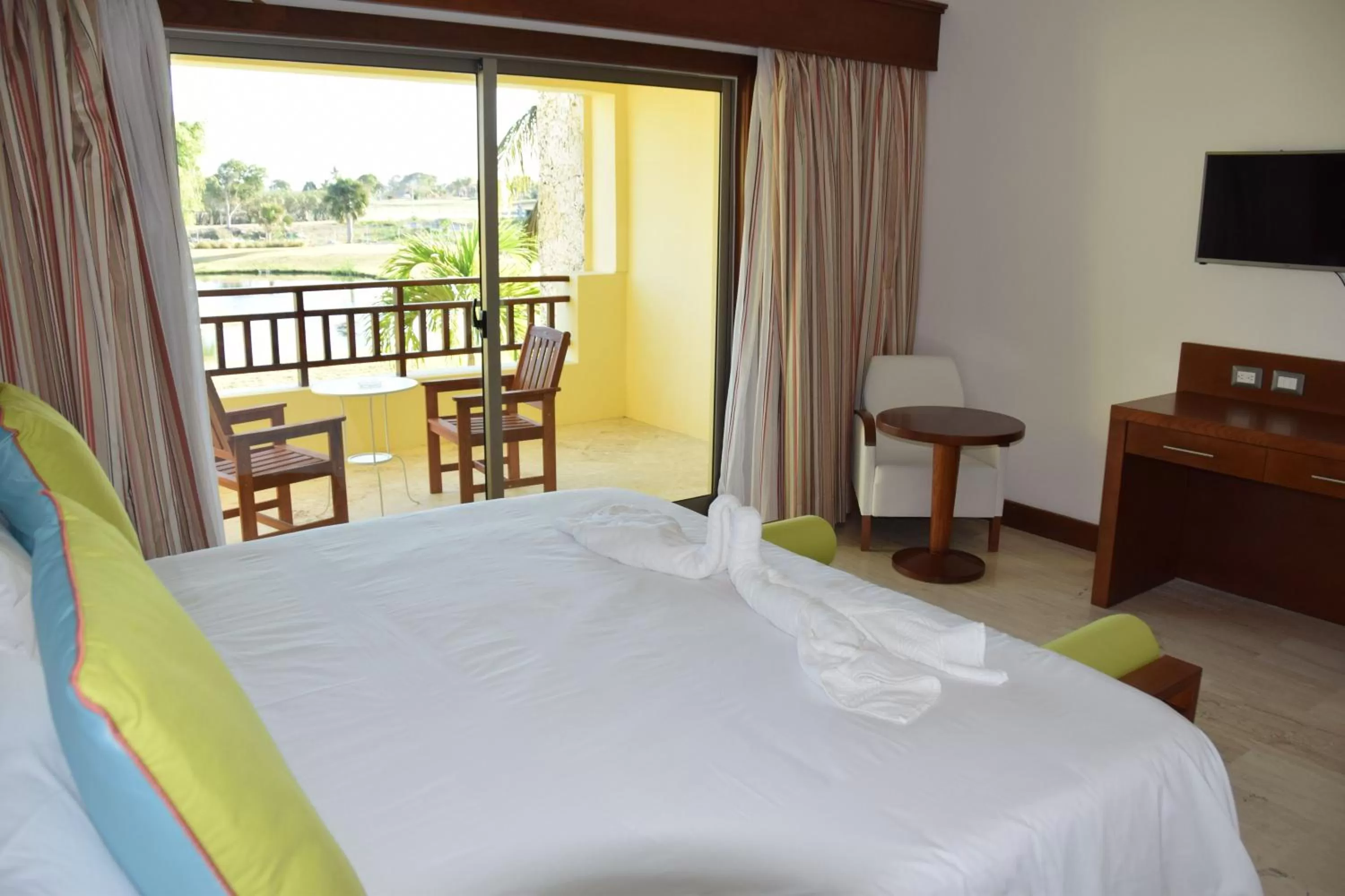 Bedroom, Bed in Sunset Boutique Hotel All Suites