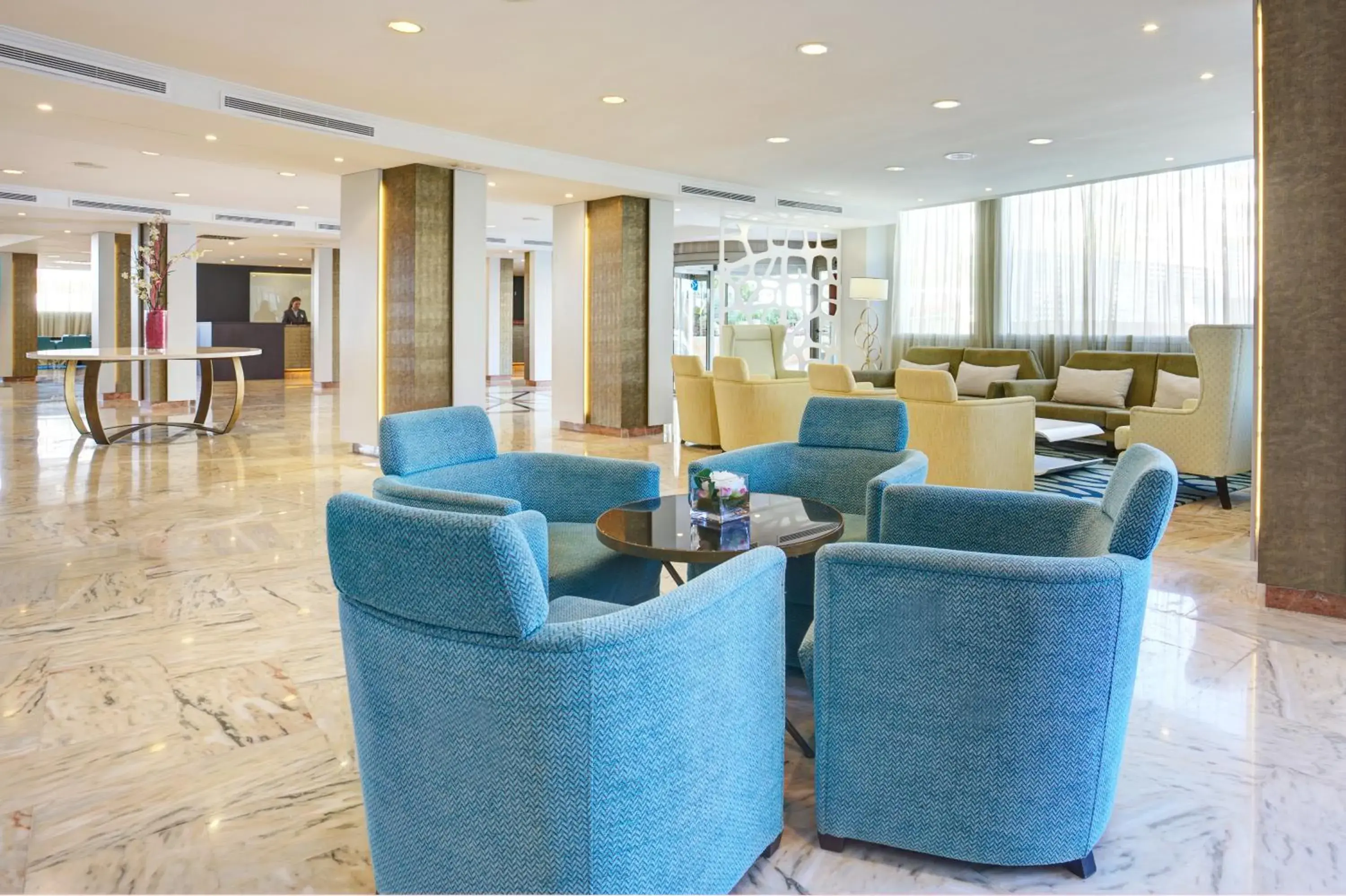 Lobby or reception, Lounge/Bar in Grupotel Acapulco Playa - Adults Only