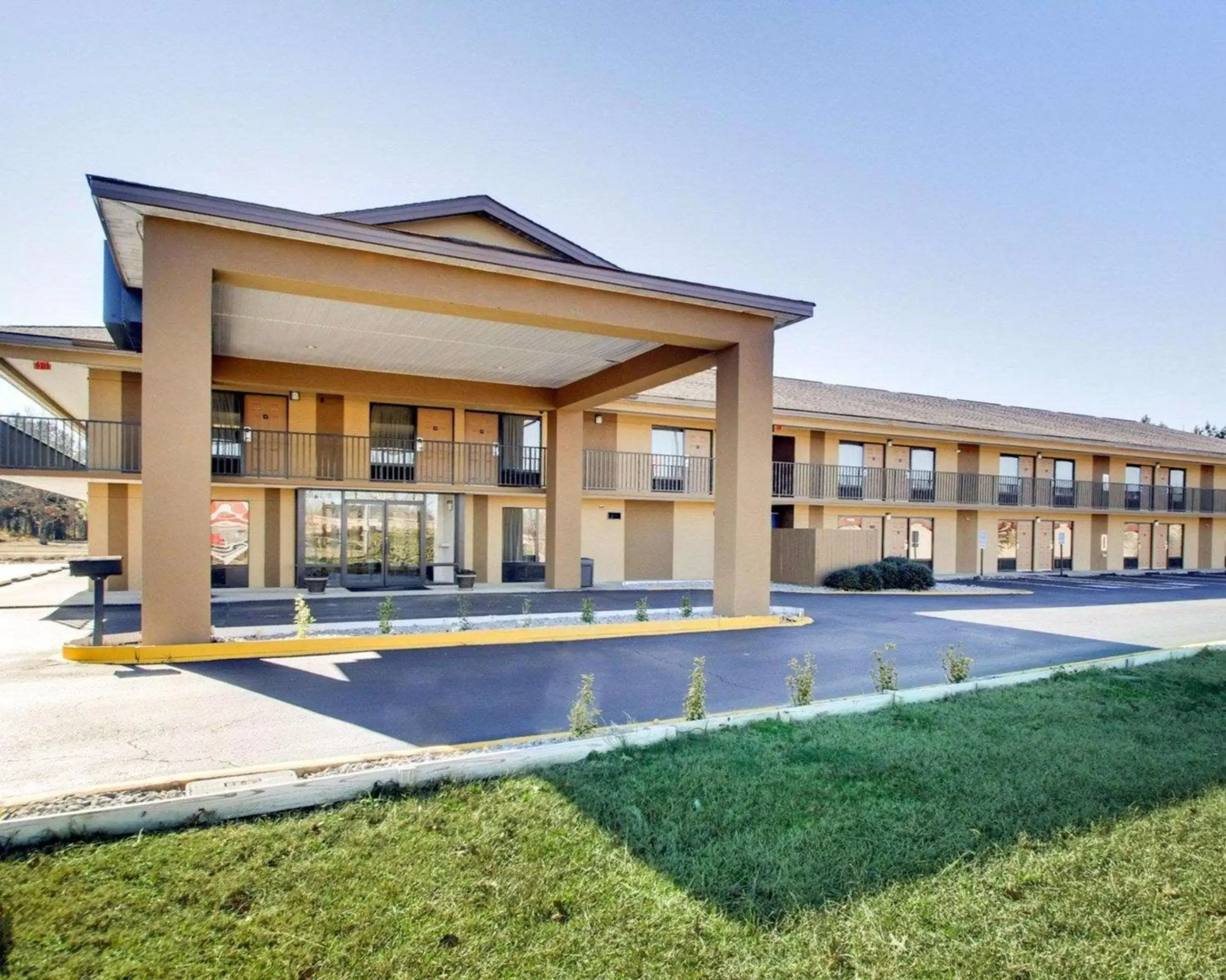 Property Building in Quality Inn Richland