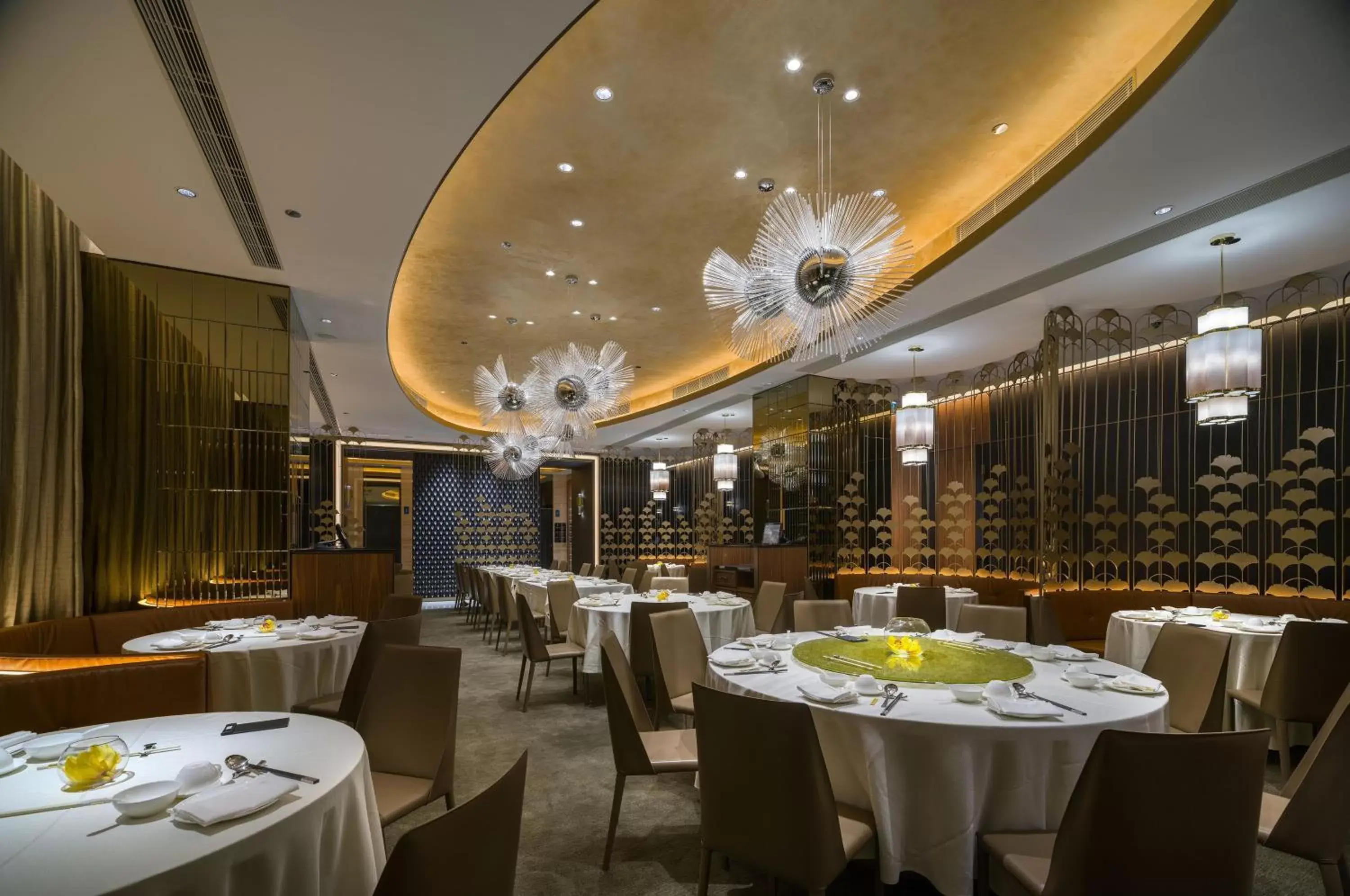Restaurant/Places to Eat in Crowne Plaza Hong Kong Causeway Bay, an IHG Hotel