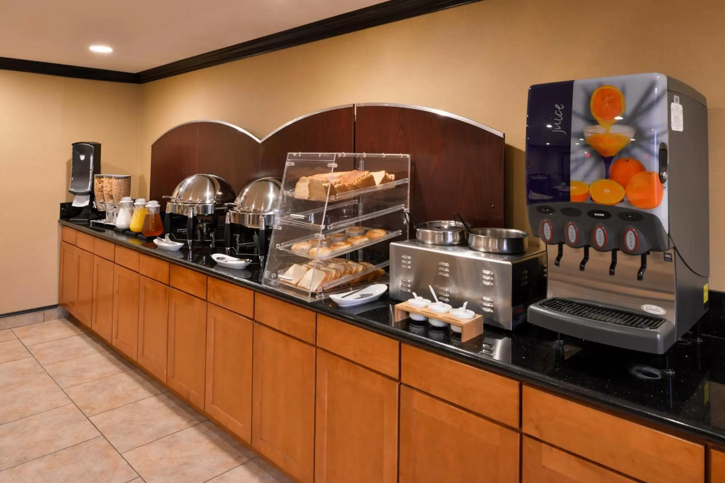 Continental breakfast in Hotel Chino Hills