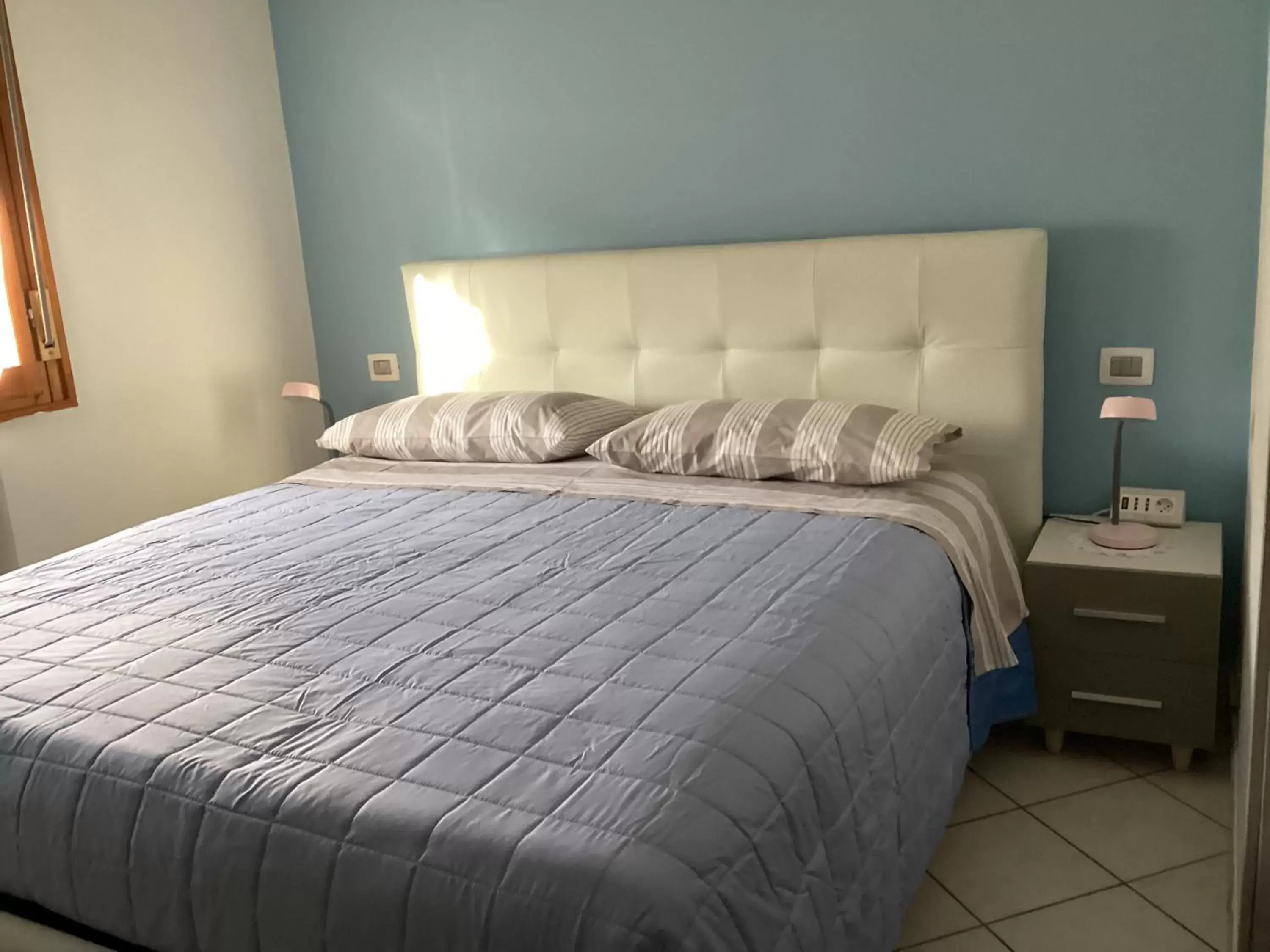 Bed in Bed and Breakfast da Giuseppe, Camere vicino stabilimento Ferrari