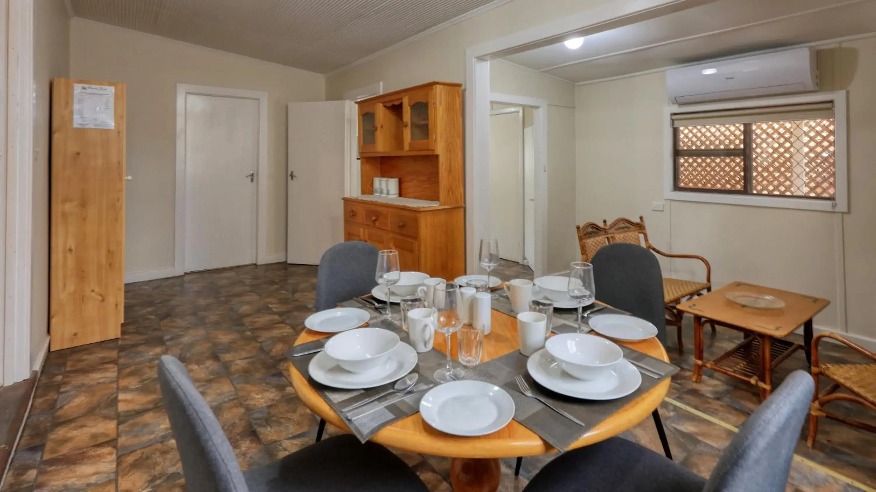 Dining area, Restaurant/Places to Eat in Charles Rasp Motor Inn & Cottages