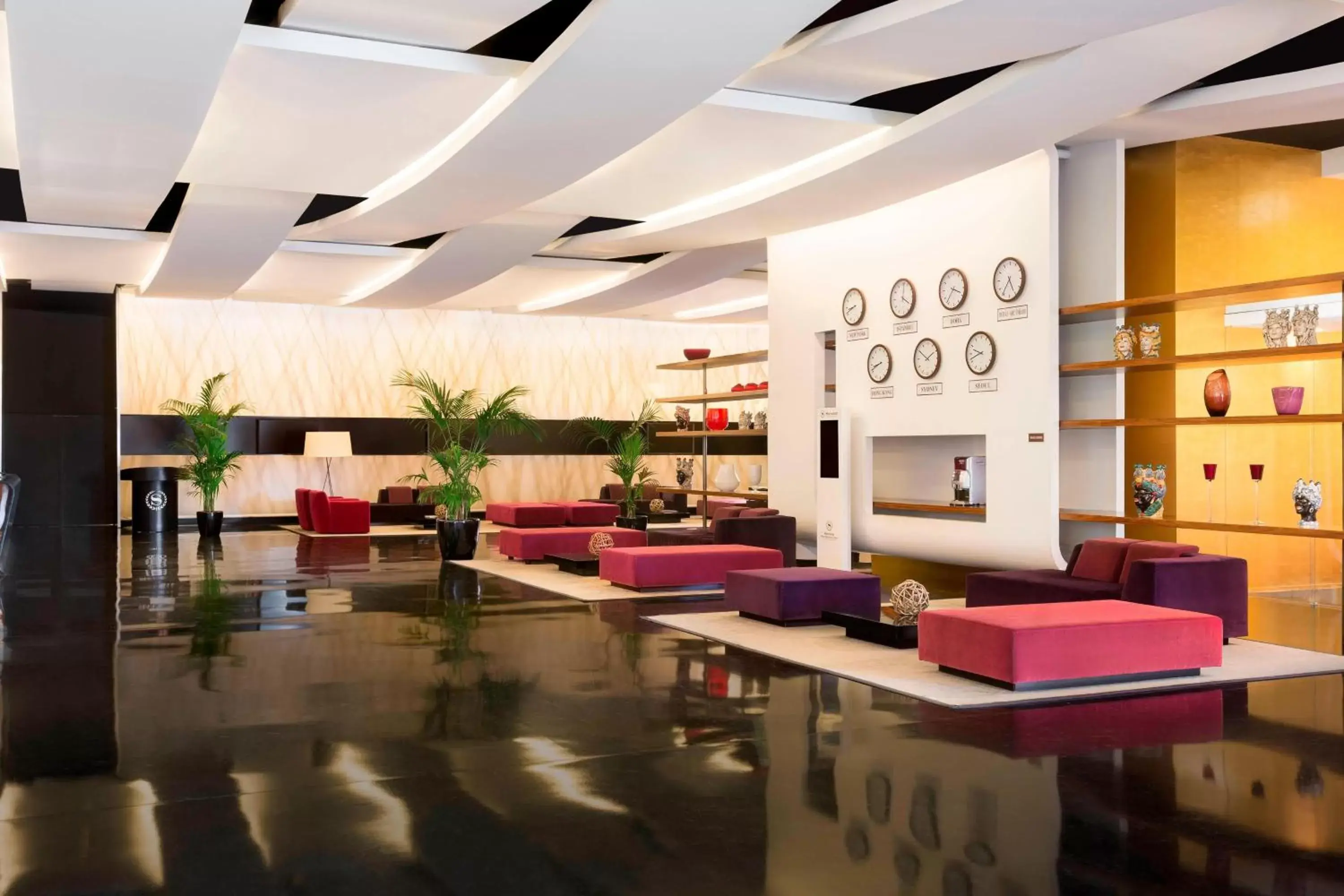 Lobby or reception, Restaurant/Places to Eat in Sheraton Milan Malpensa Airport Hotel & Conference Centre