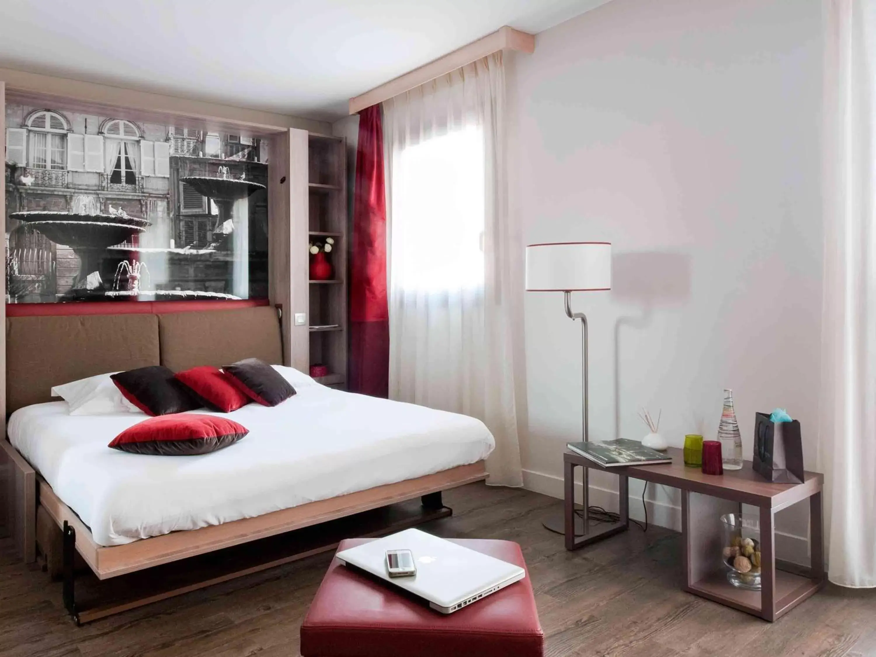 Photo of the whole room, Bed in Aparthotel Adagio Aix-en-Provence Centre