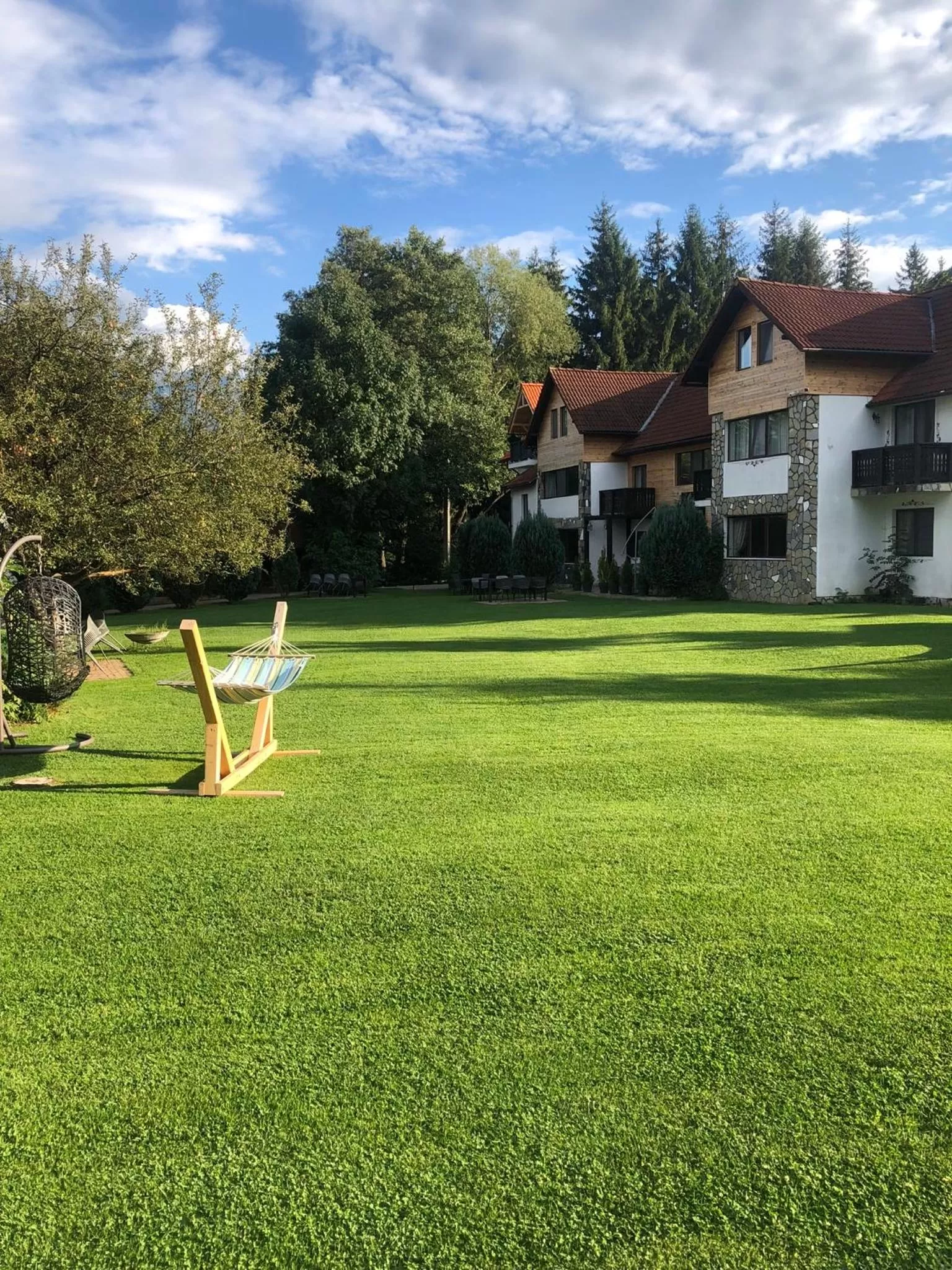 Property Building in Garden Retreat Junior