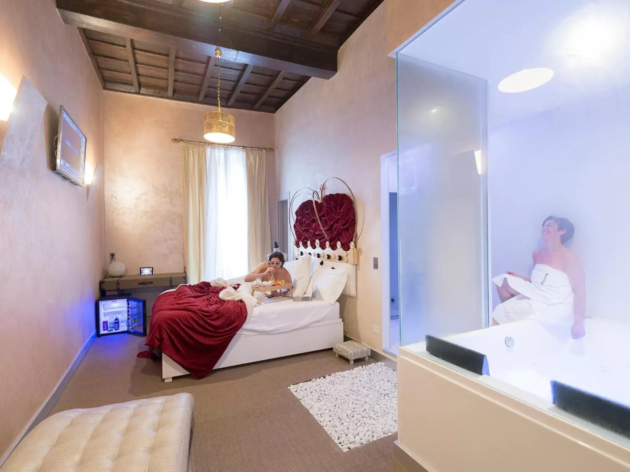 Luxury Double Room with Spa Bath in iRooms Pantheon & Navona