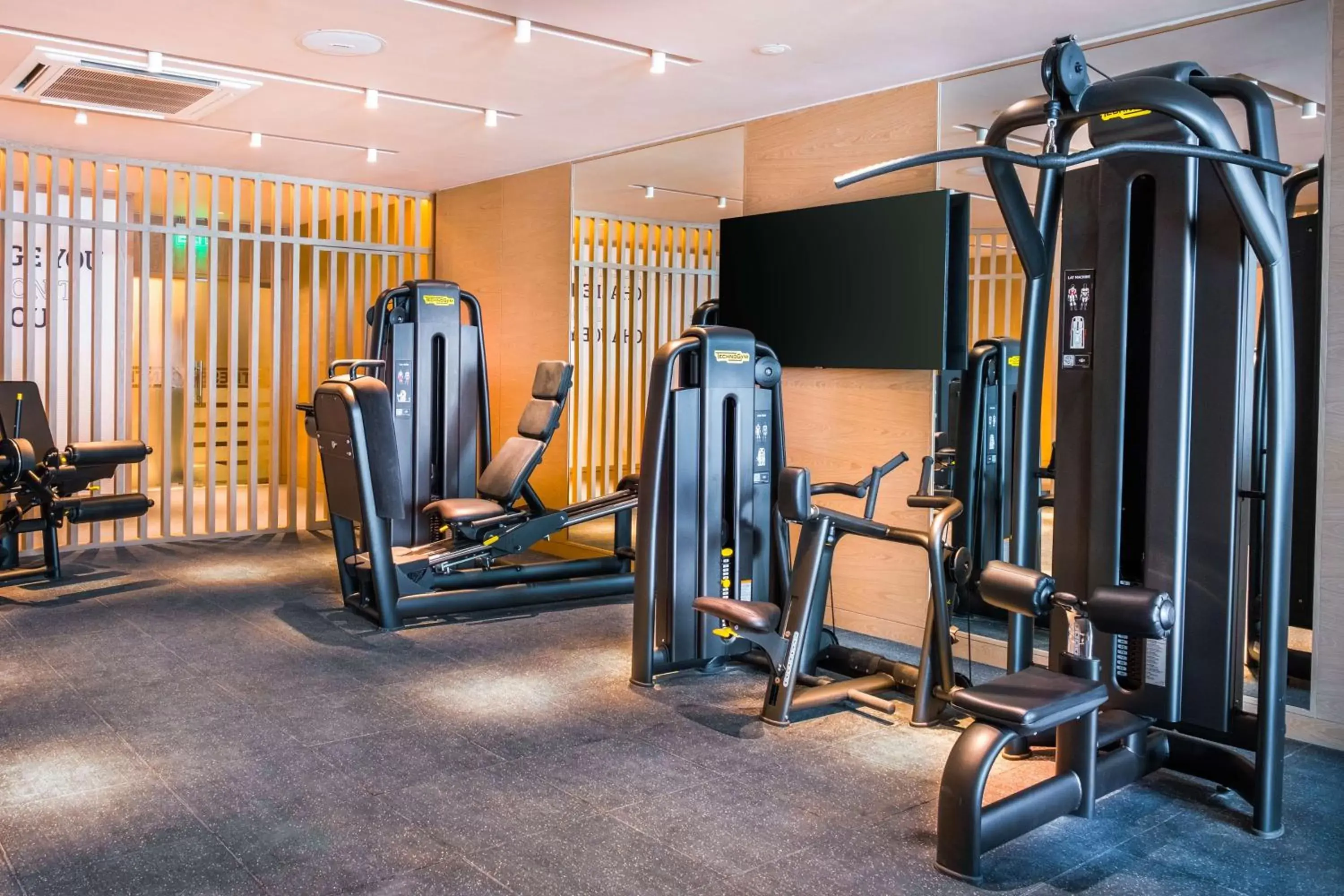 Fitness centre/facilities, Fitness Center/Facilities in Hilton Kinshasa