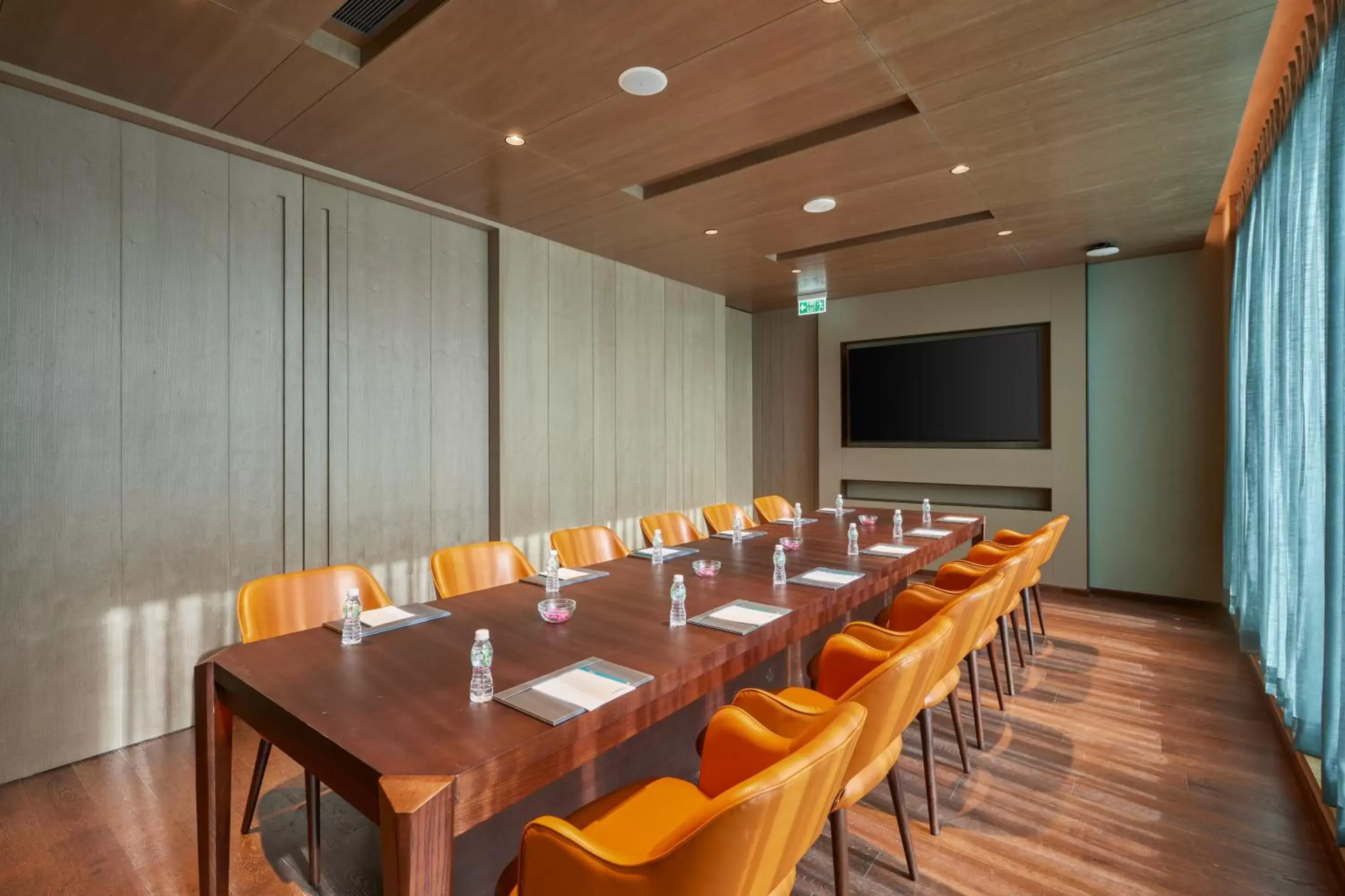 Meeting/conference room in Fairfield by Marriott Vadodara