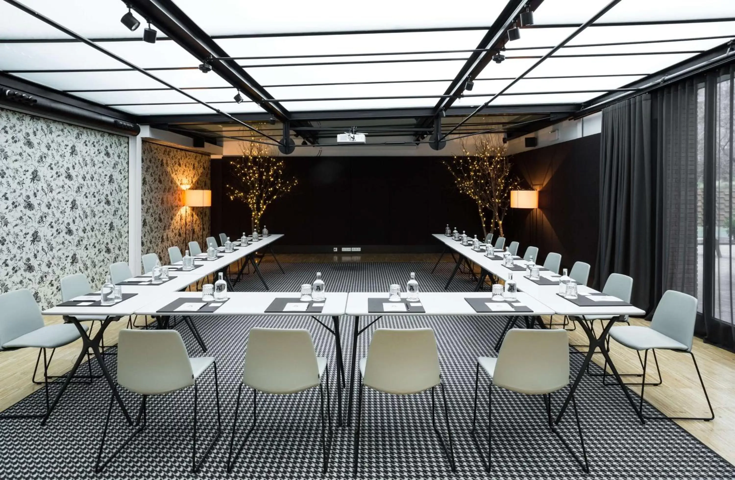 Meeting/conference room in Alexandra Barcelona Hotel, Curio Collection by Hilton
