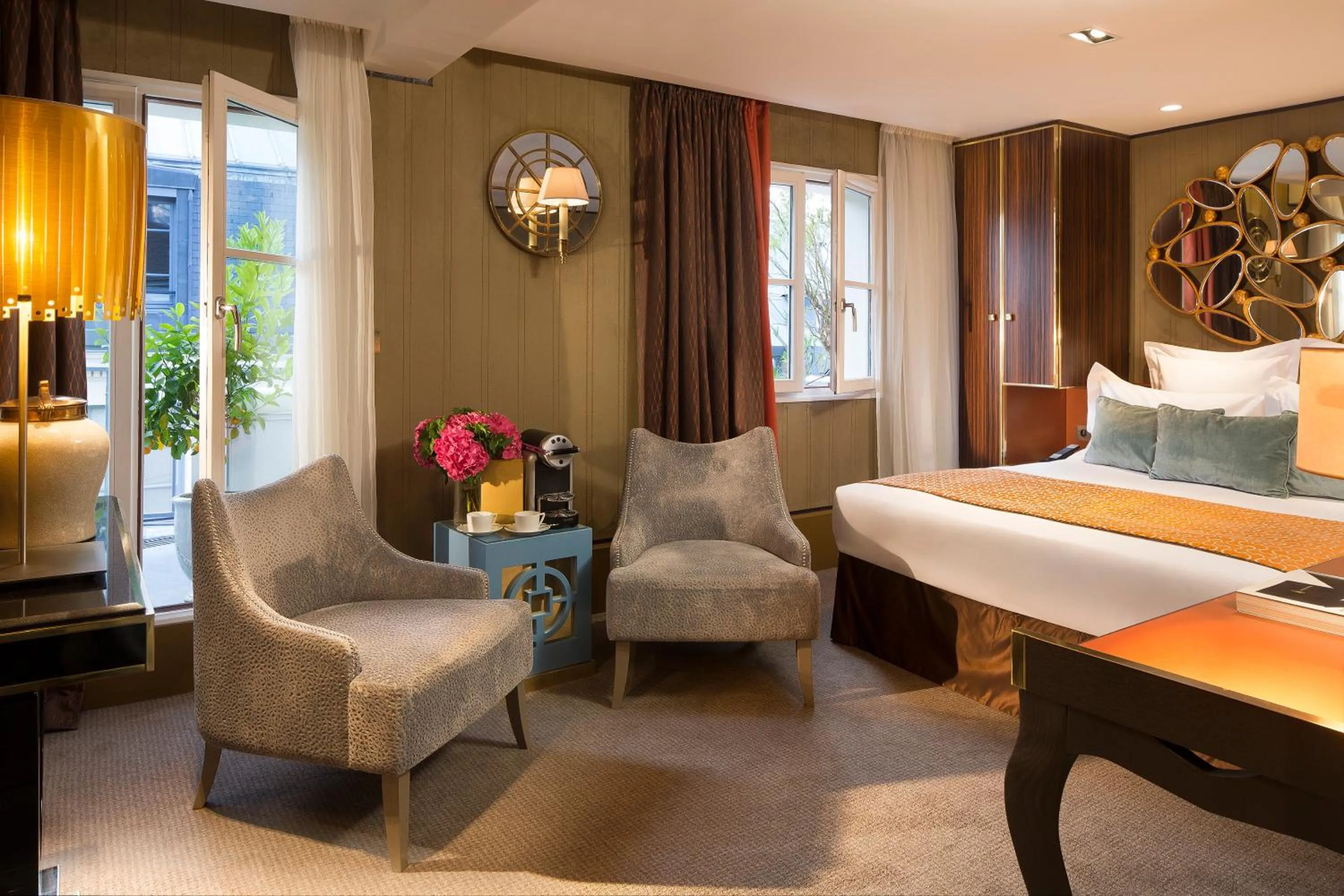 Photo of the whole room, Bed in Hôtel Baume