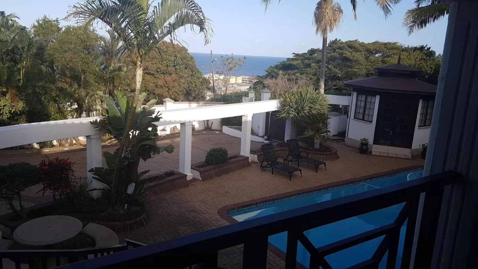 Ingwe Manor Guesthouse