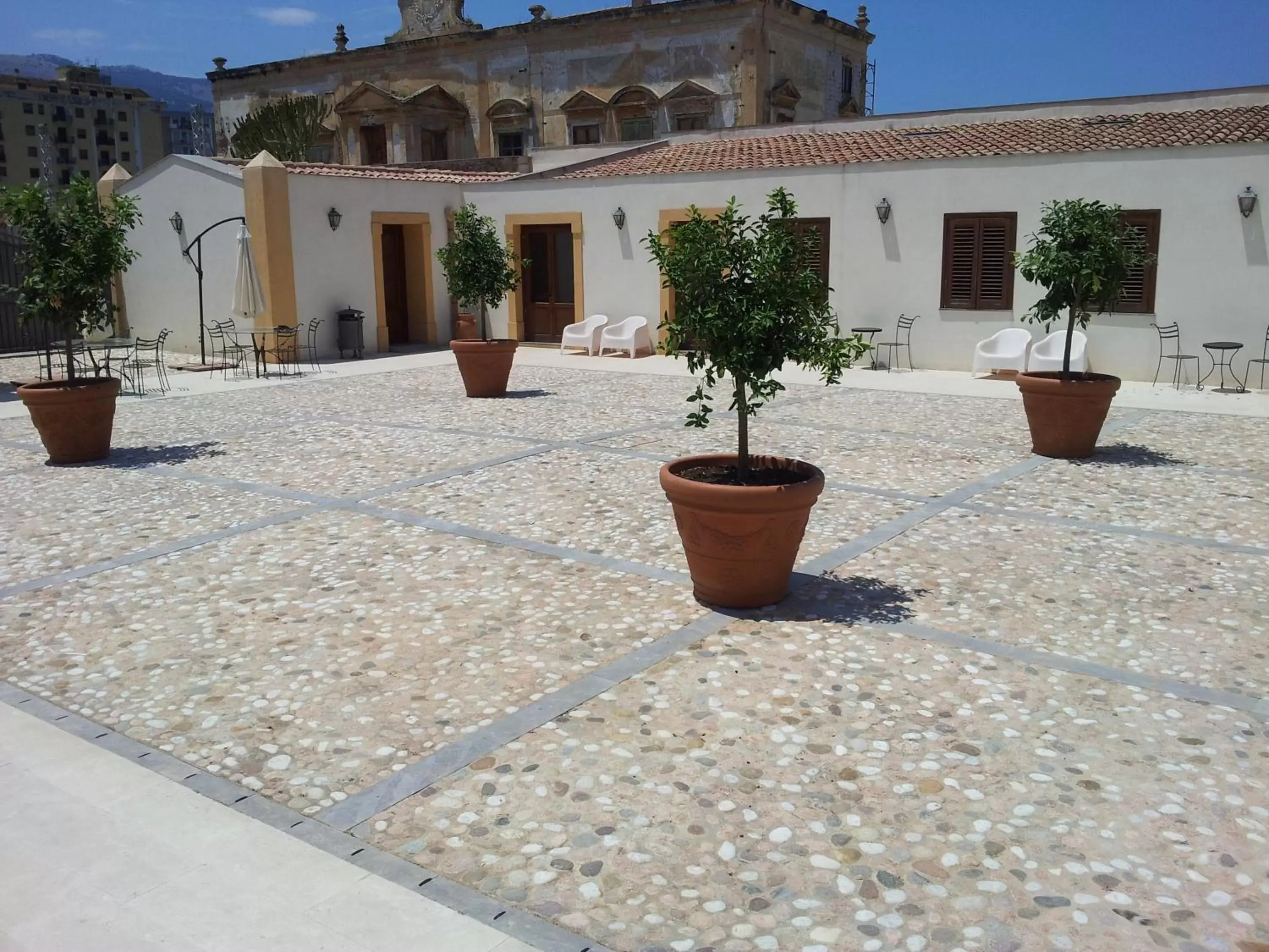 Balcony/Terrace, Property Building in Hotel Villa Lampedusa