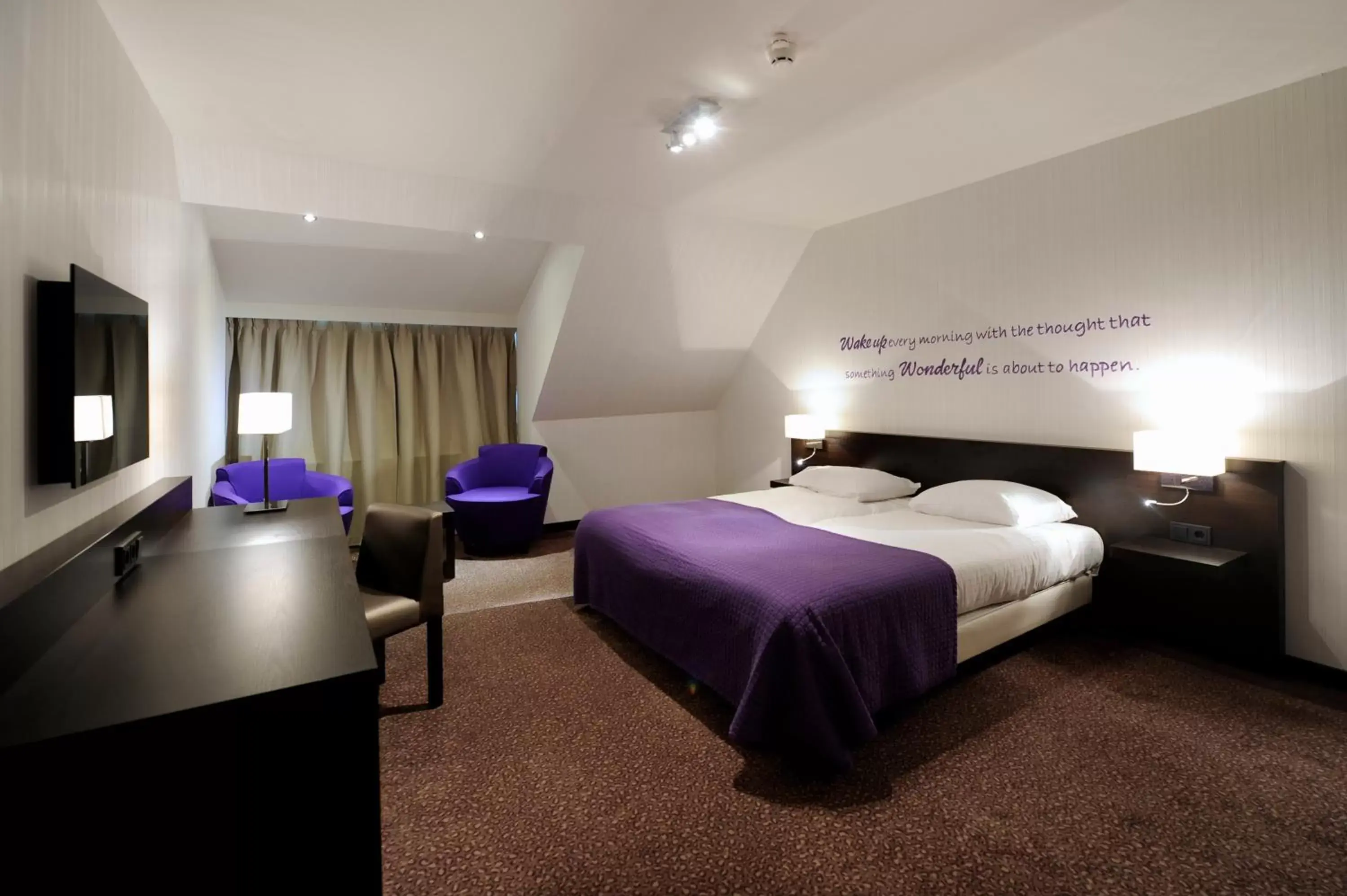 Bedroom in Van der Valk Hotel Hilversum/ De Witte Bergen