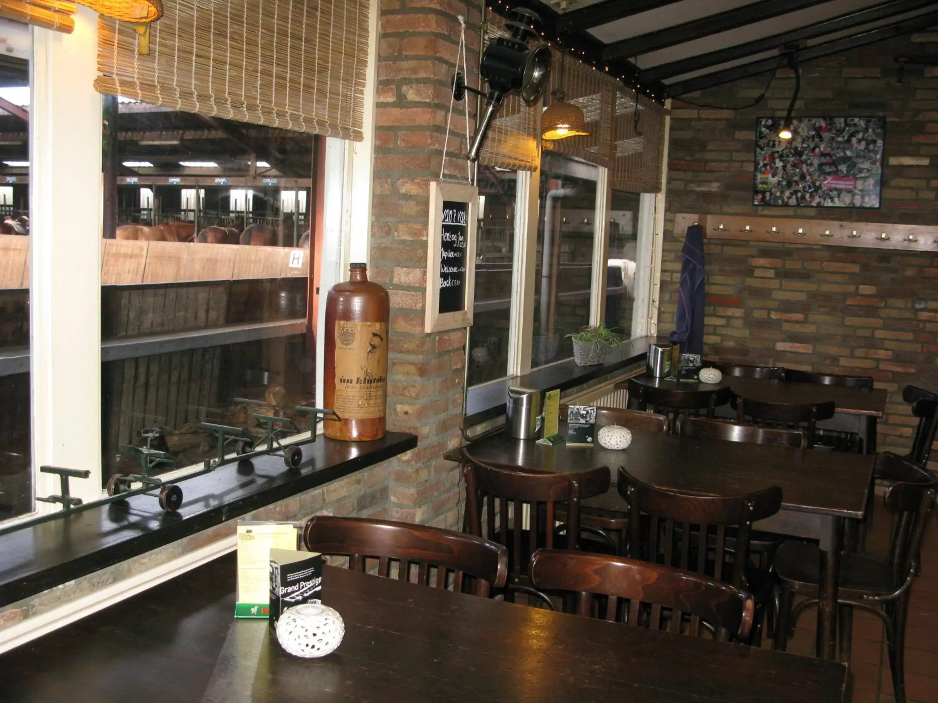 Lounge or bar, Lounge/Bar in Natuurpoort van Loon