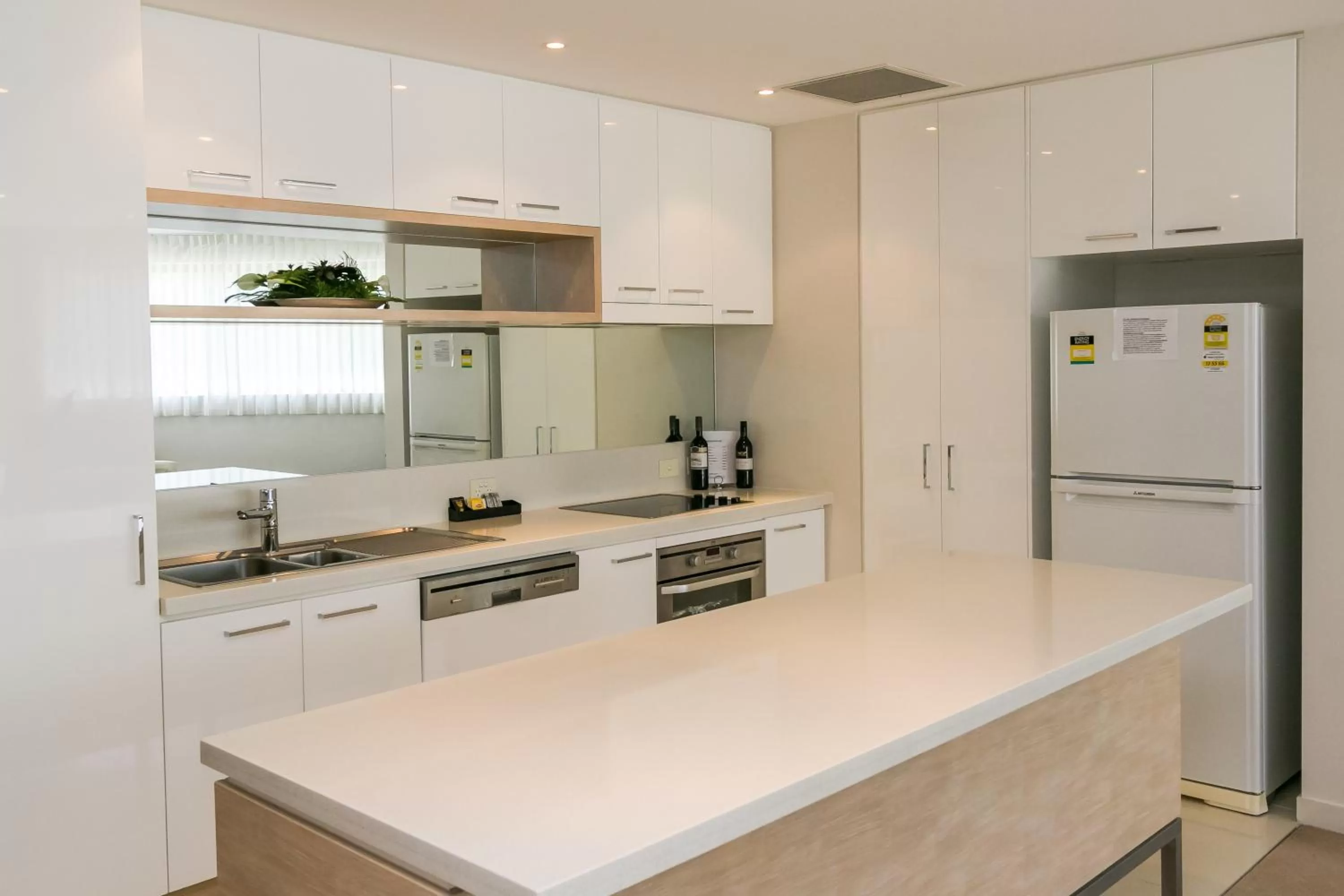 Kitchen or kitchenette in Grand Mercure Allegra Hervey Bay