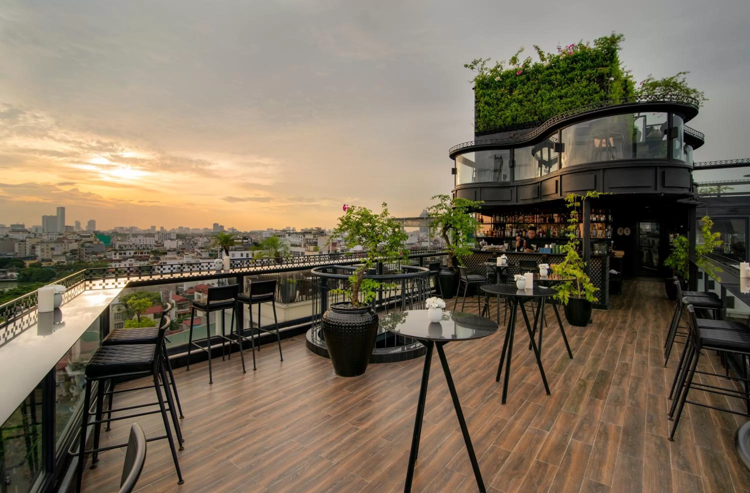 Lounge or bar in La Nueva Boutique Hotel Hanoi & Spa