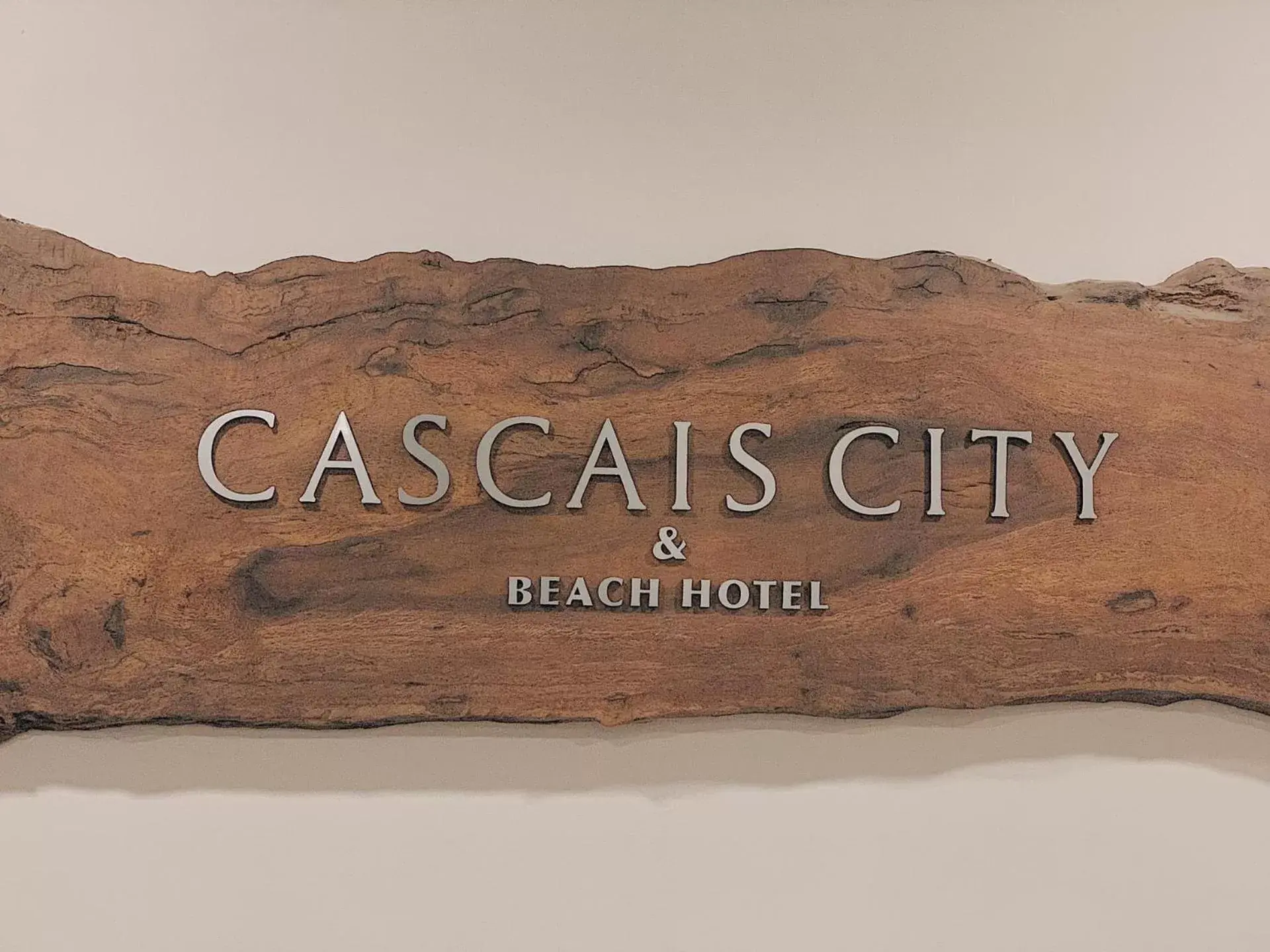 Logo/Certificate/Sign in Cascais City & Beach Hotel