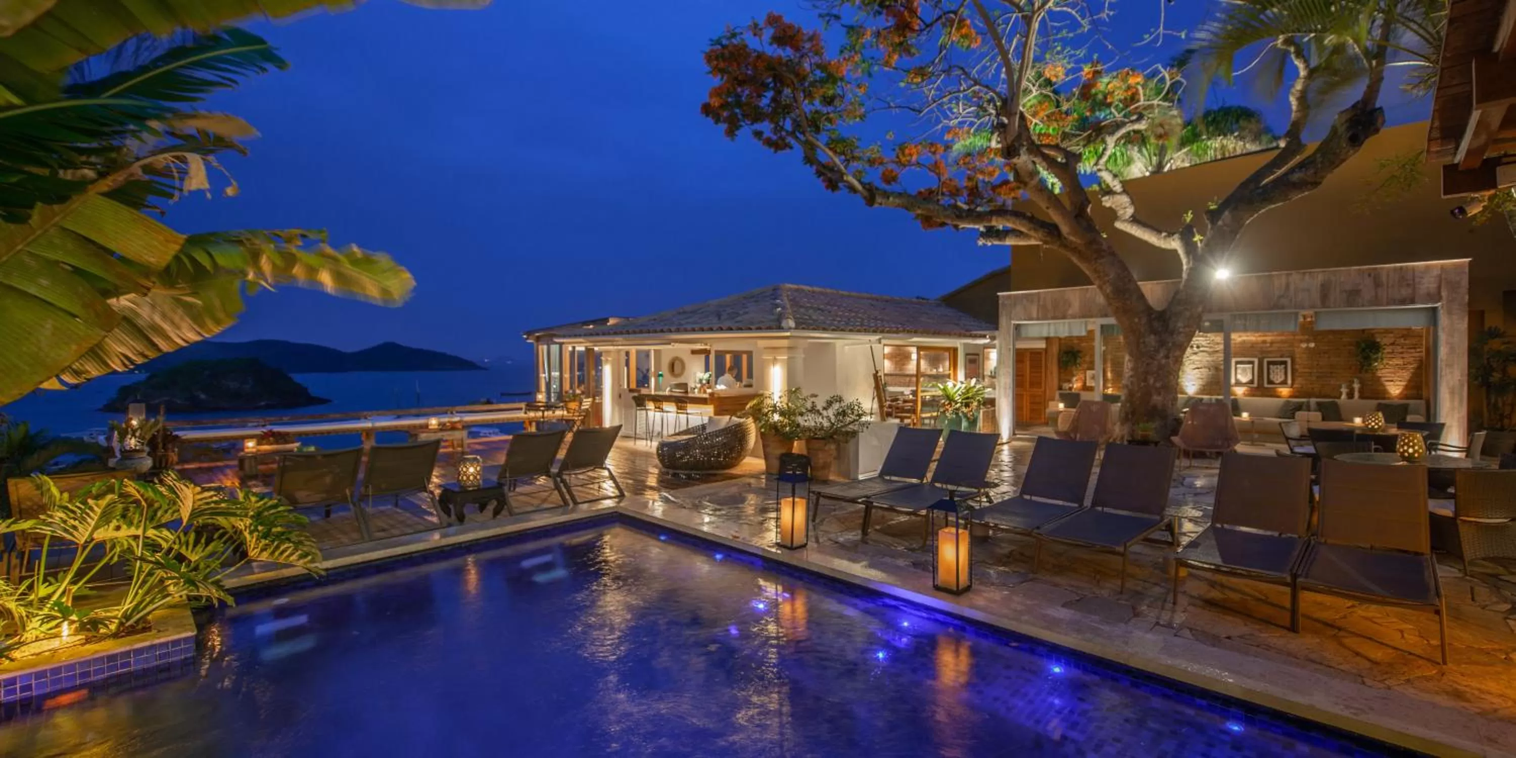 Property building in Vila deste Hotel