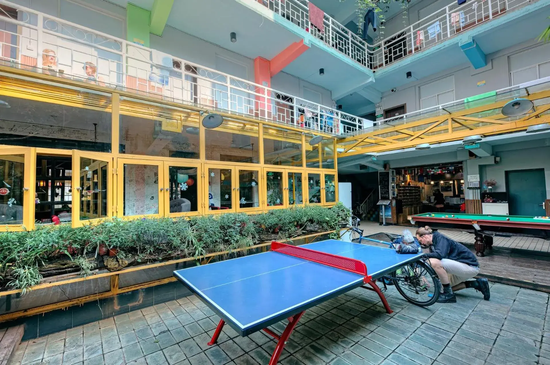 Table tennis in Kunming Cloudland International Youth Hostel