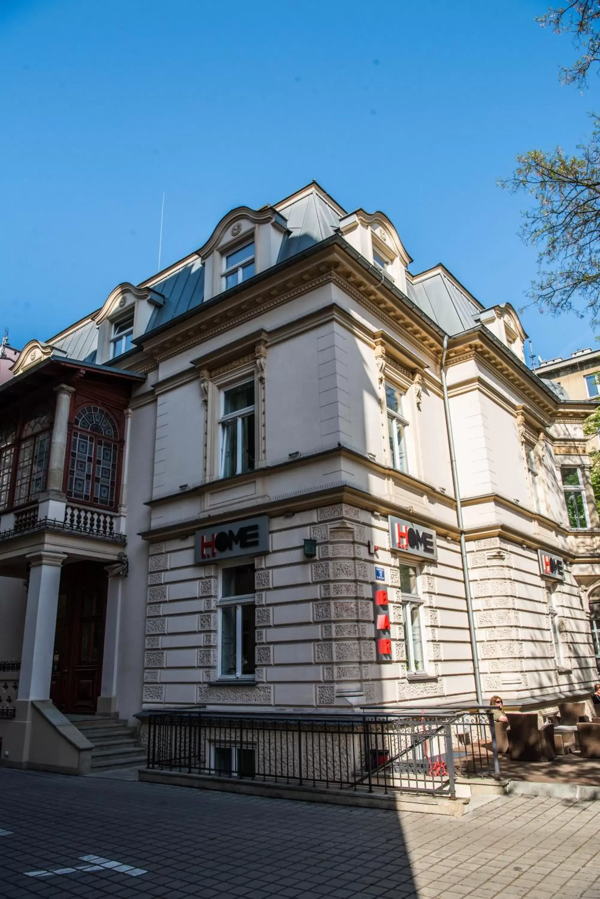 Facade/entrance, Property Building in Home Aparthotel