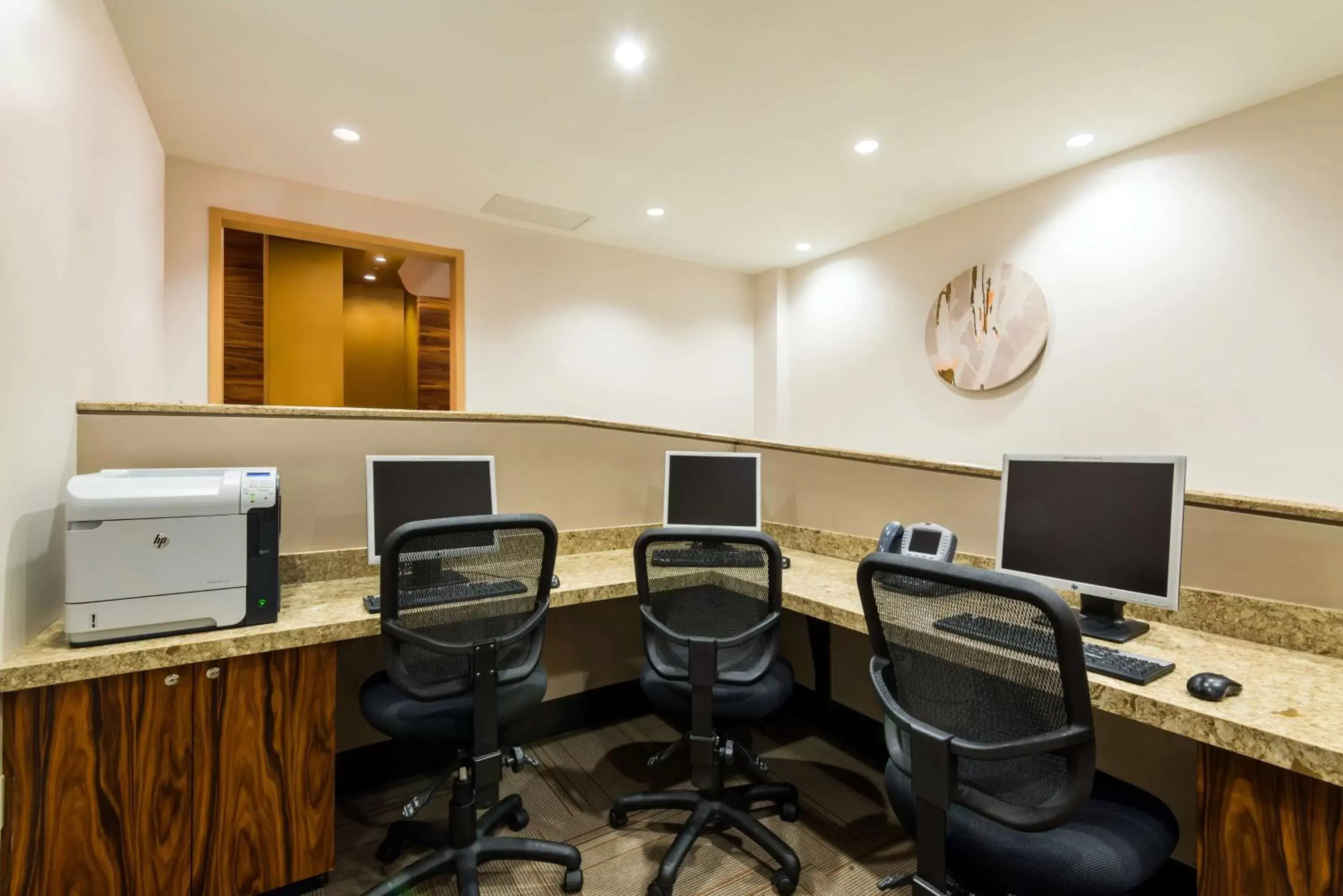 Business facilities in Hilton Club West 57th Street New York