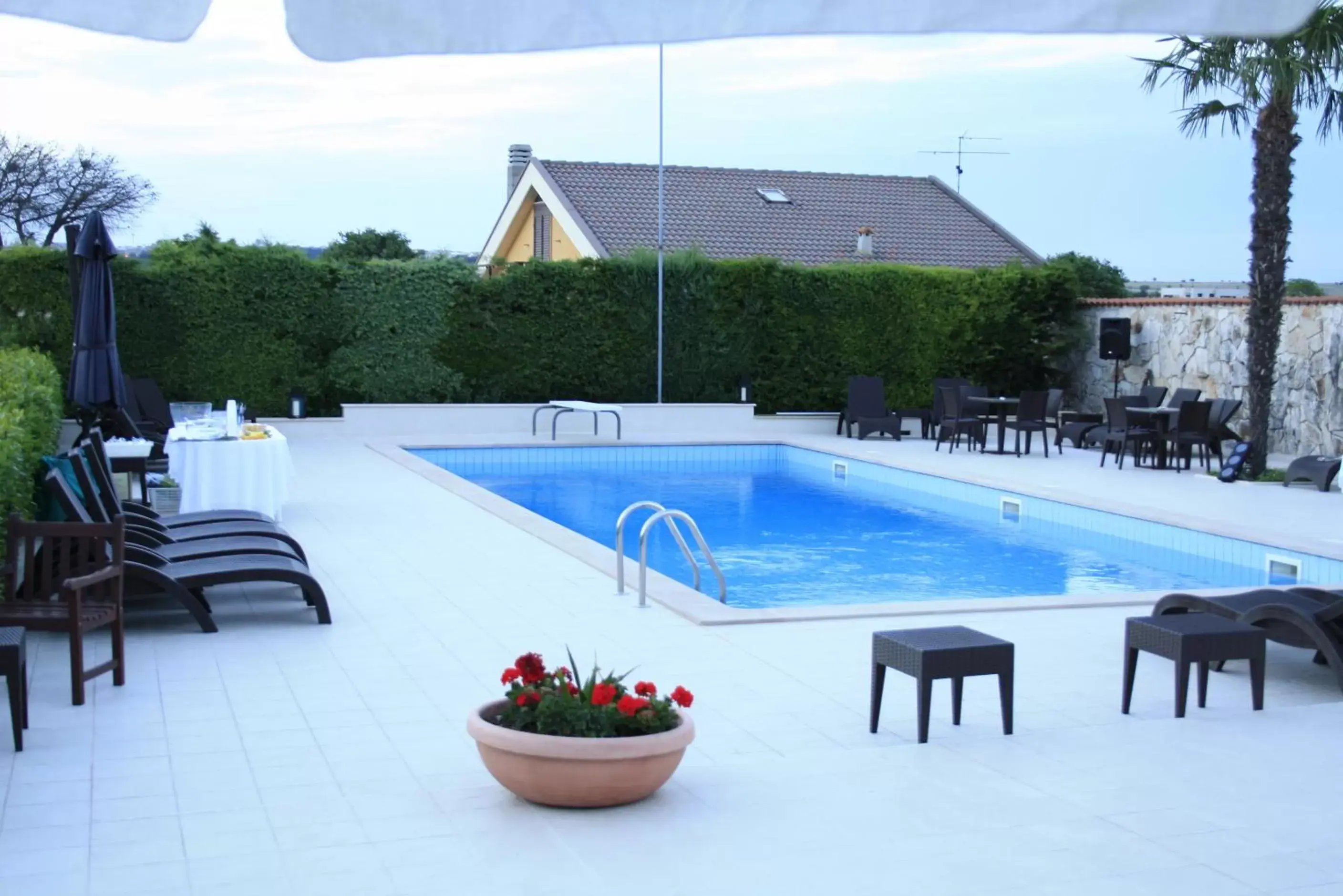 Property building, Swimming Pool in Villa Genny