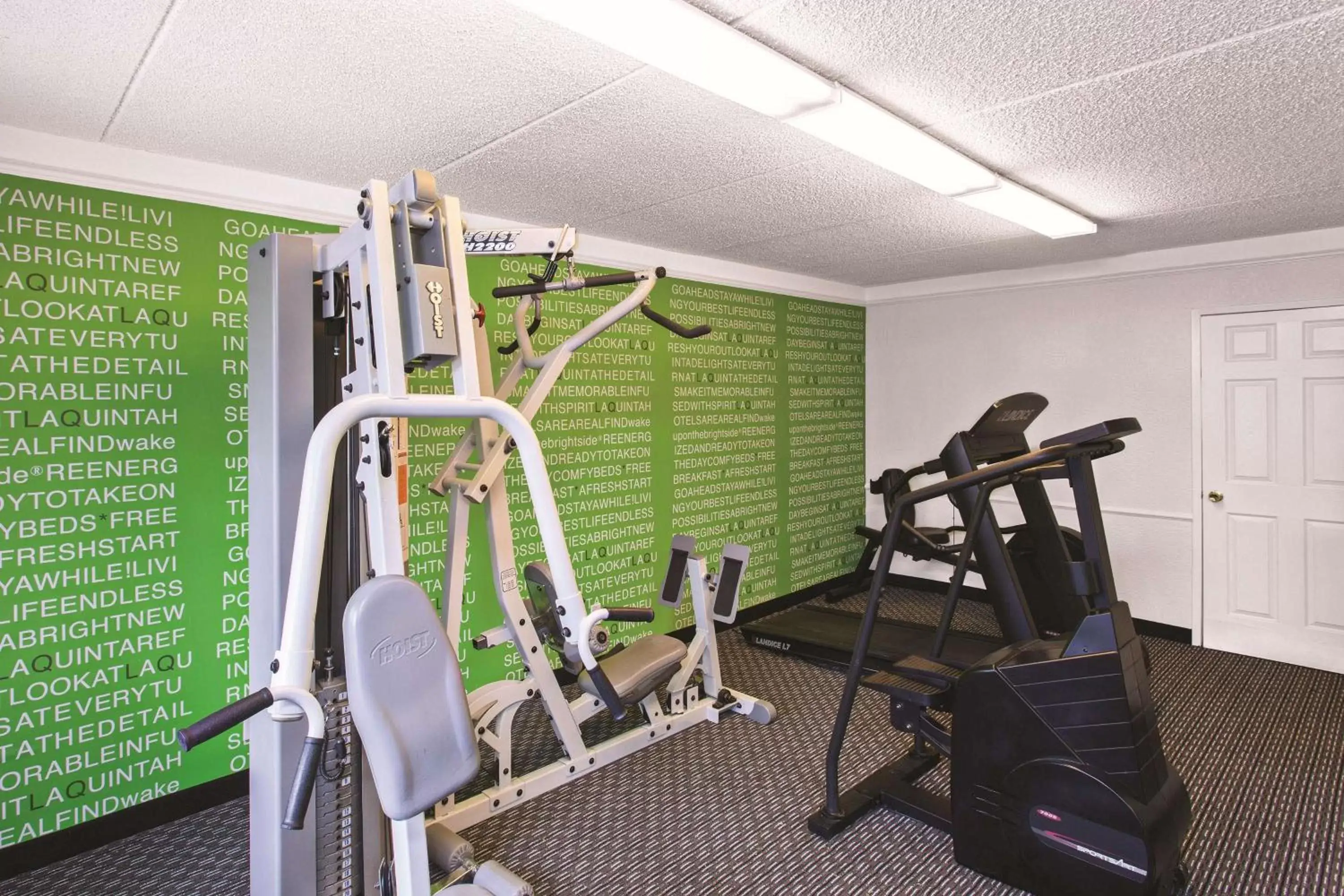 Fitness centre/facilities, Fitness Center/Facilities in La Quinta Inn by Wyndham Fresno Yosemite