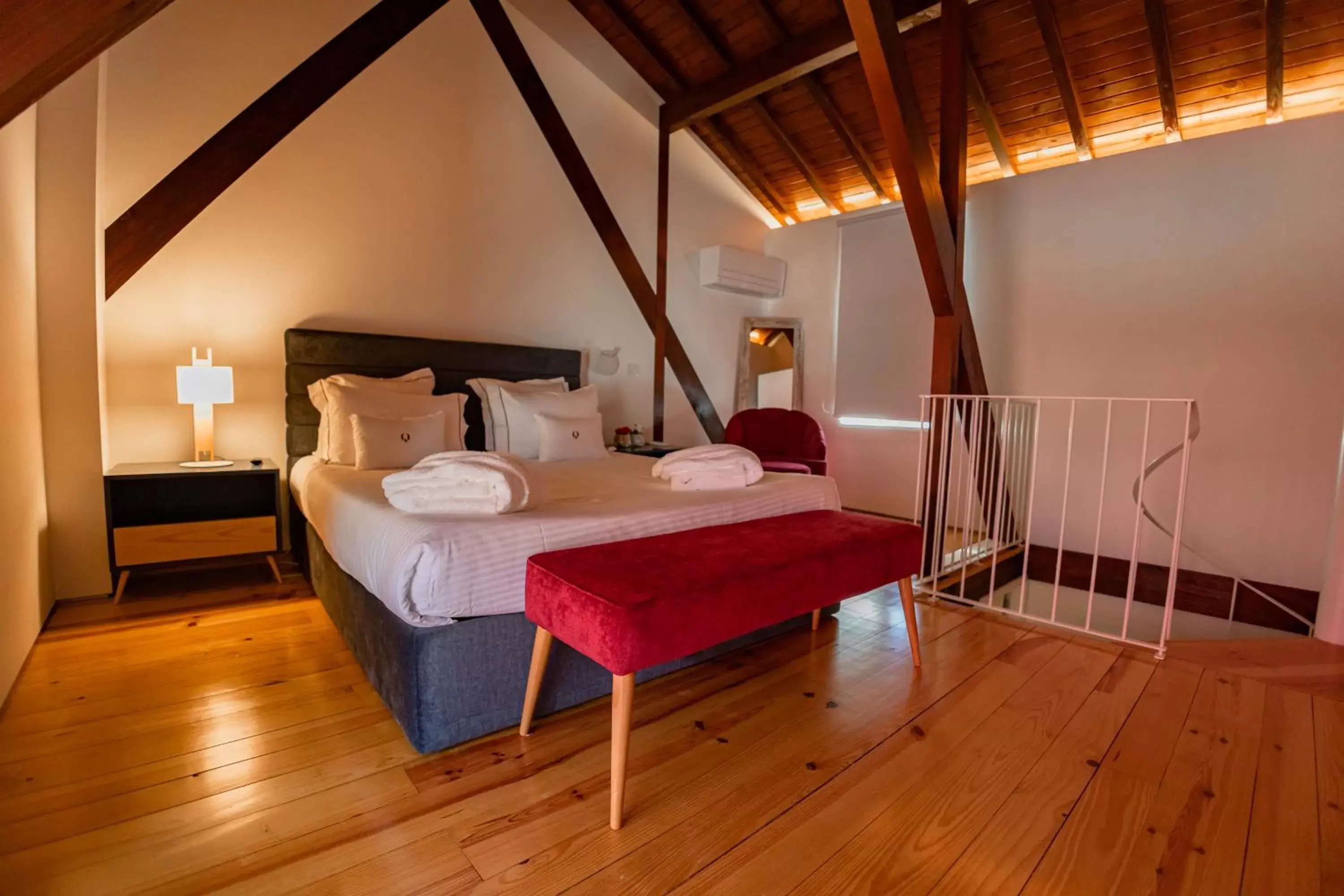 Bed in Quinta da Corredoura, Hotel Rural