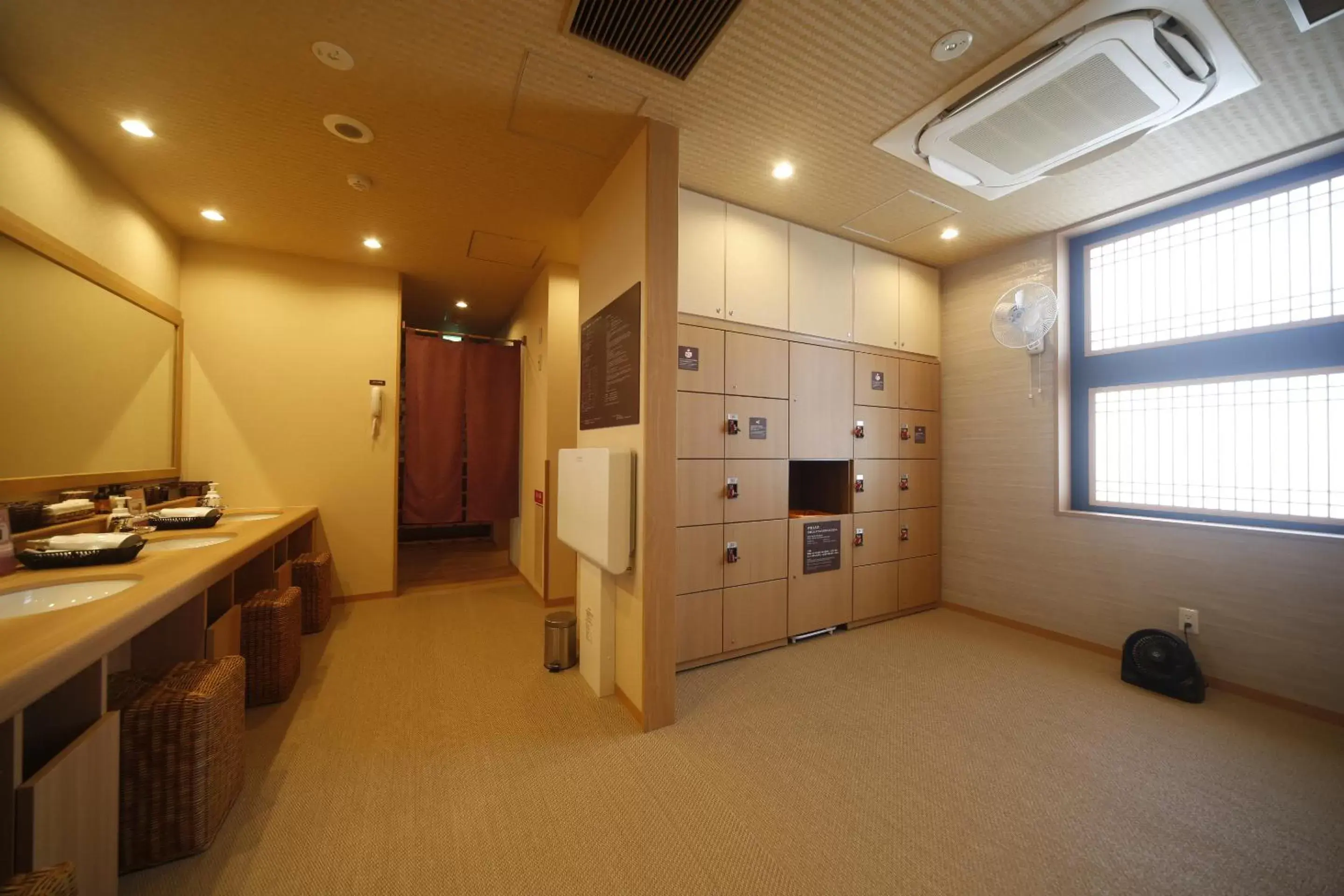 Public Bath, Kitchen/Kitchenette in Dormy Inn Kofu Marunouchi