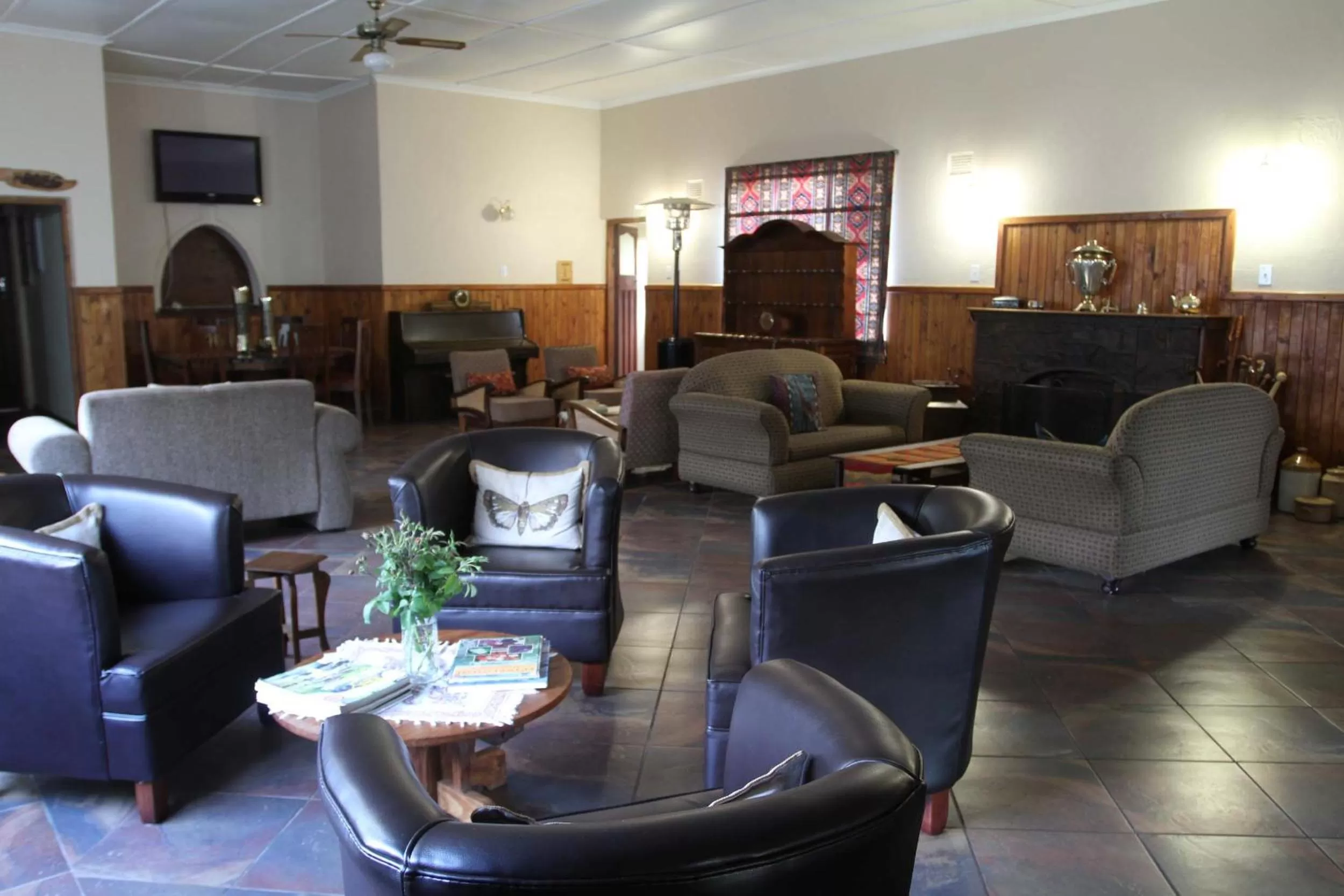 Living room in Van Zylsvlei - A Karoo Guest Farm