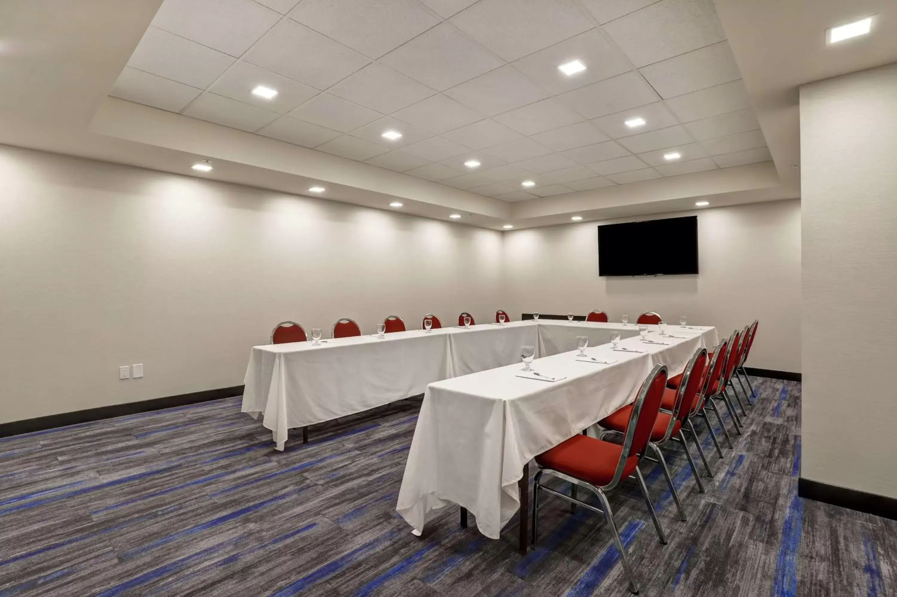 Meeting/conference room in Hampton Inn St. Catharines Niagara