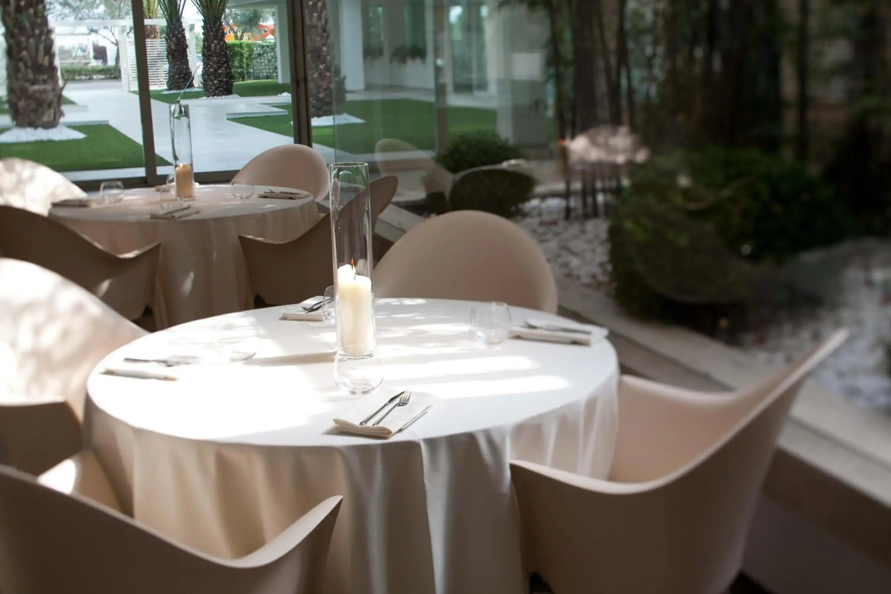 Restaurant/Places to Eat in Villa Del Mare Spa Resort
