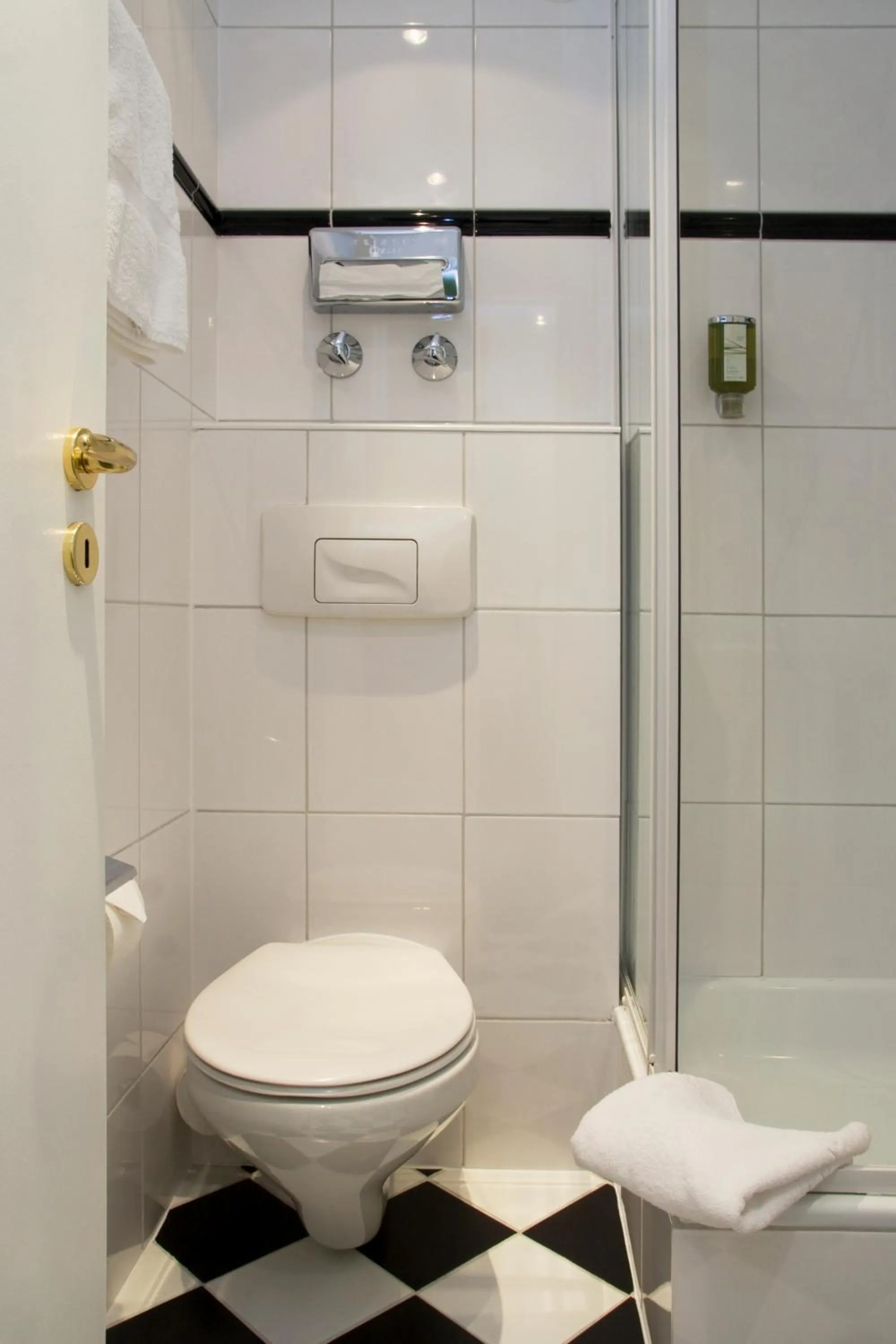 Bathroom in Gildors Hotel Atmosphère