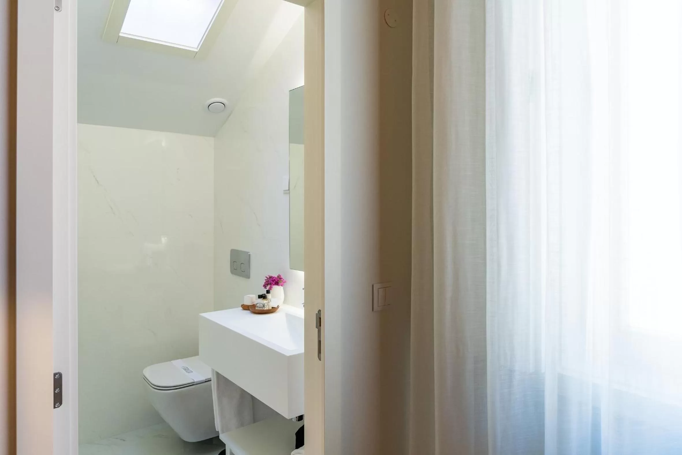 Bathroom in Porto River Infante