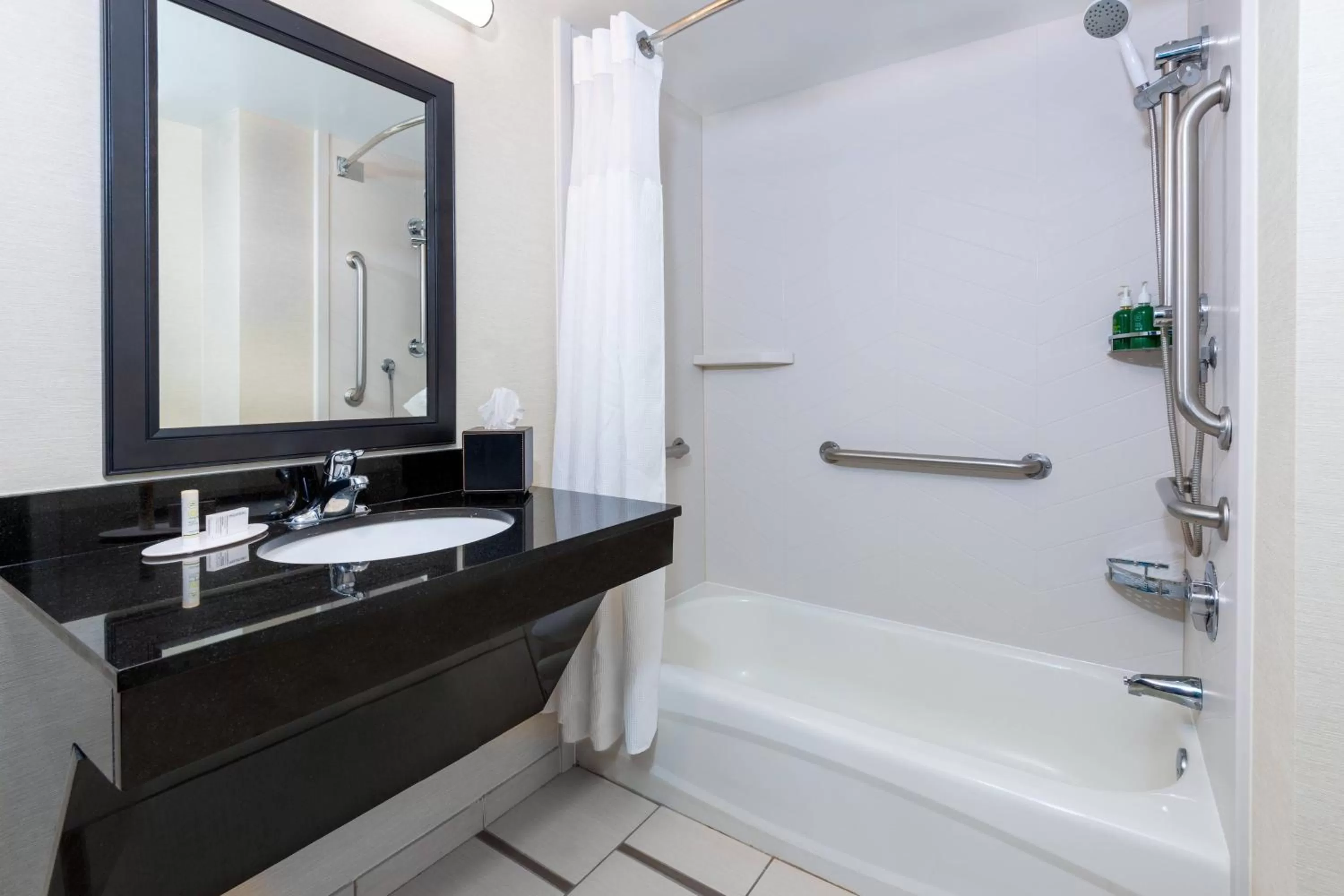Bathroom in Fairfield Inn and Suites by Marriott Clearwater