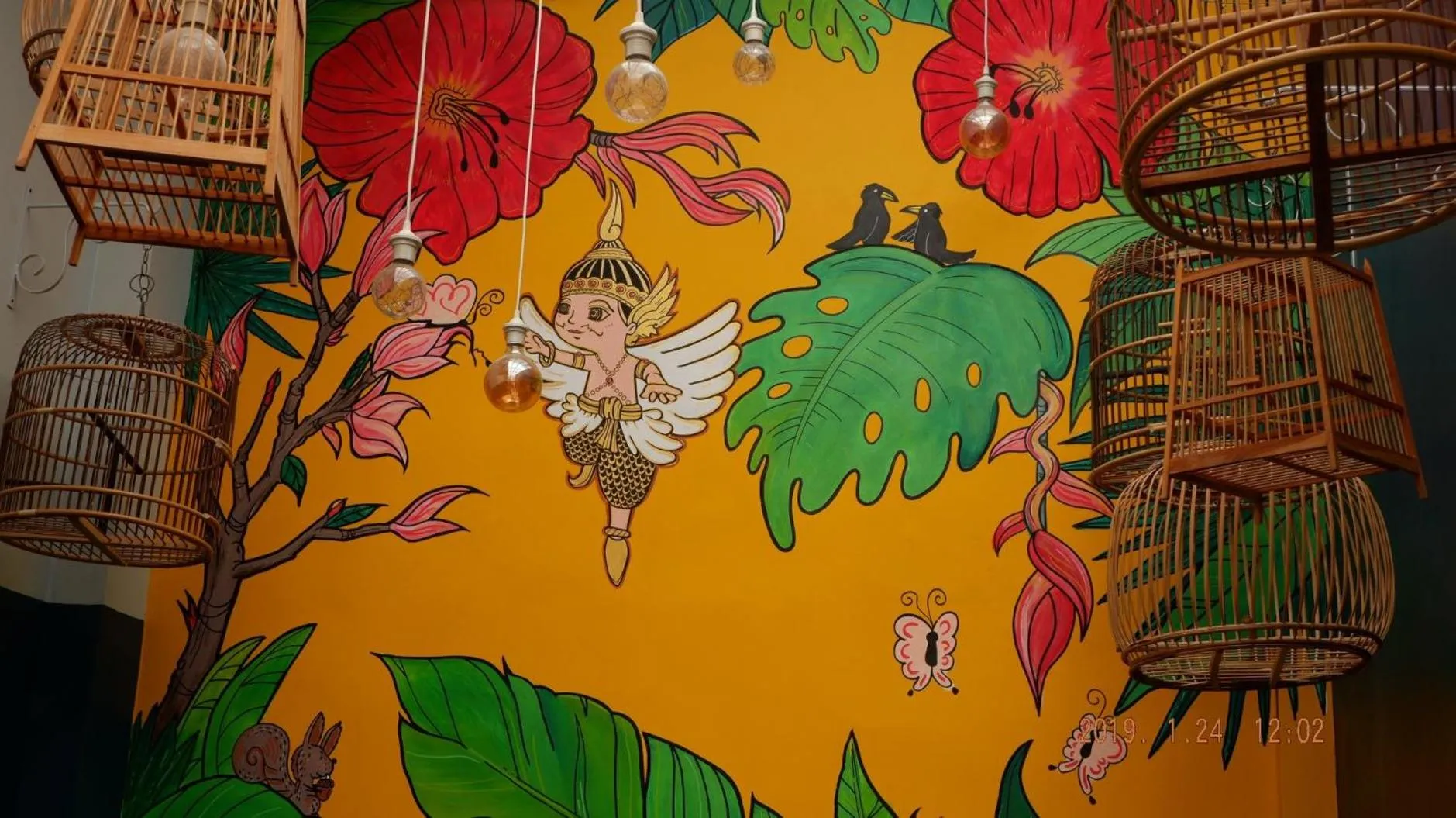 Kinnon Deluxe Hostel Coworking Cafe