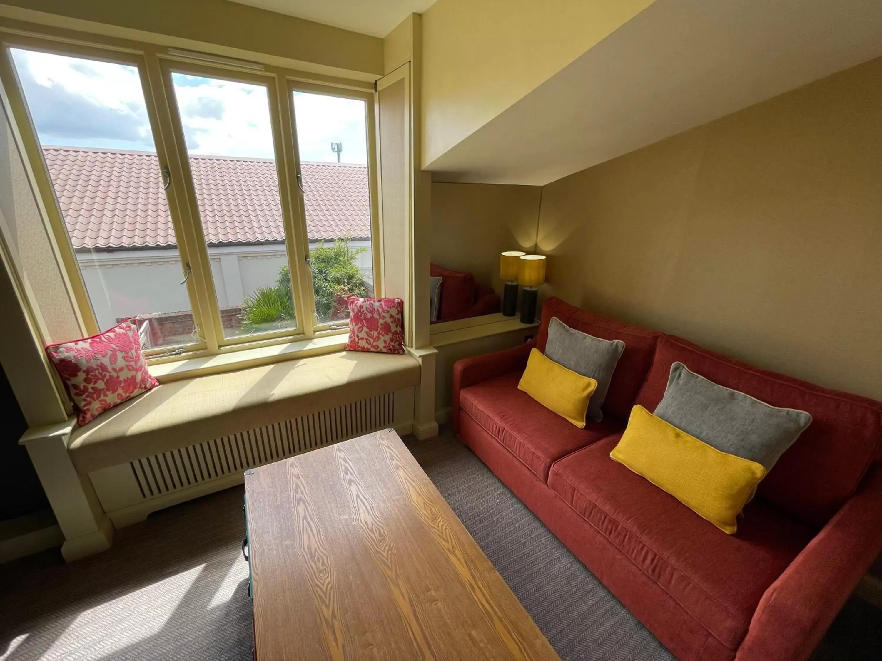 View (from property/room), Seating Area in Park Farm Hotel