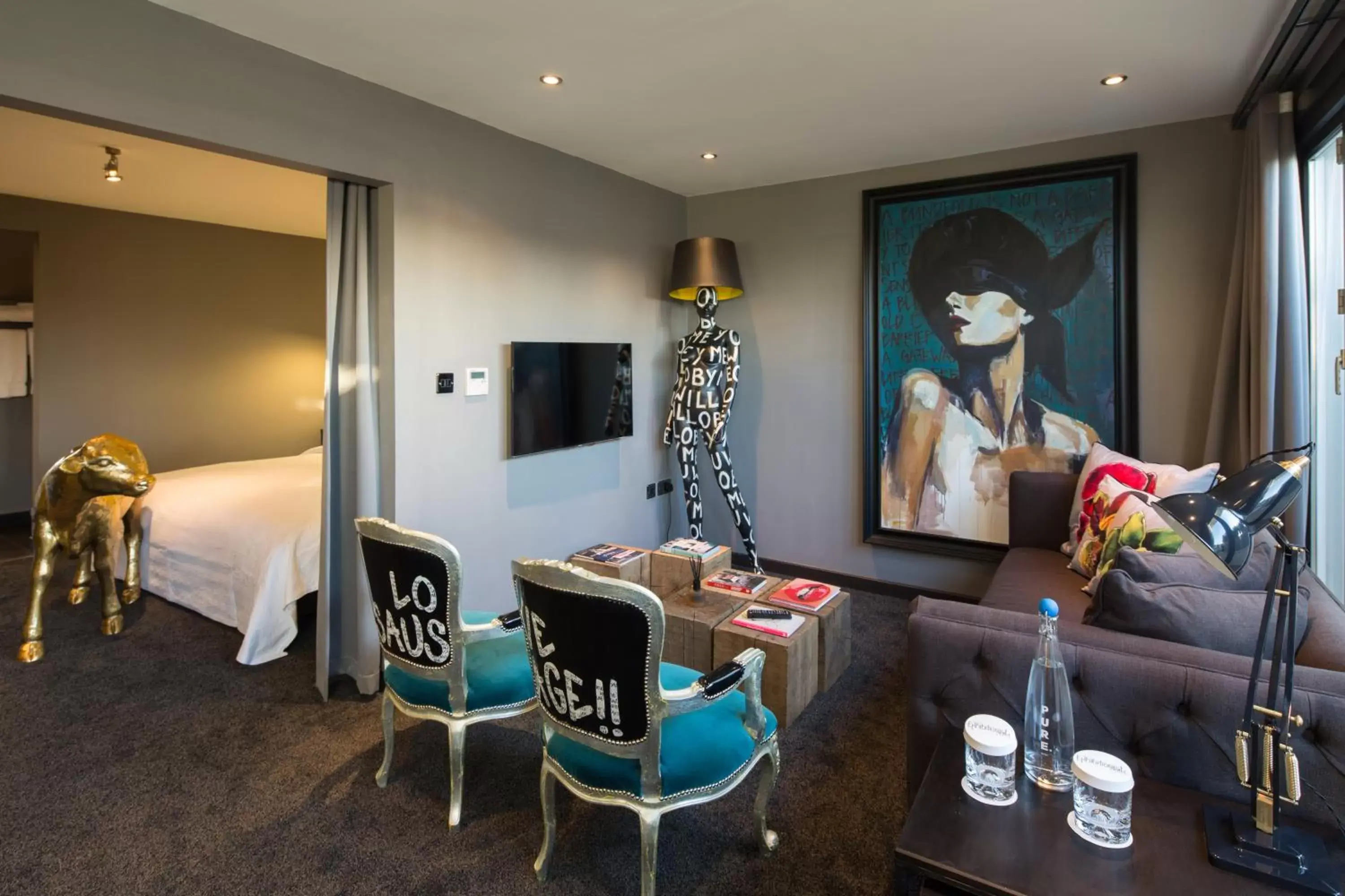 Living room in The Exhibitionist Hotel Living room in The Exhibitionist Hotel
