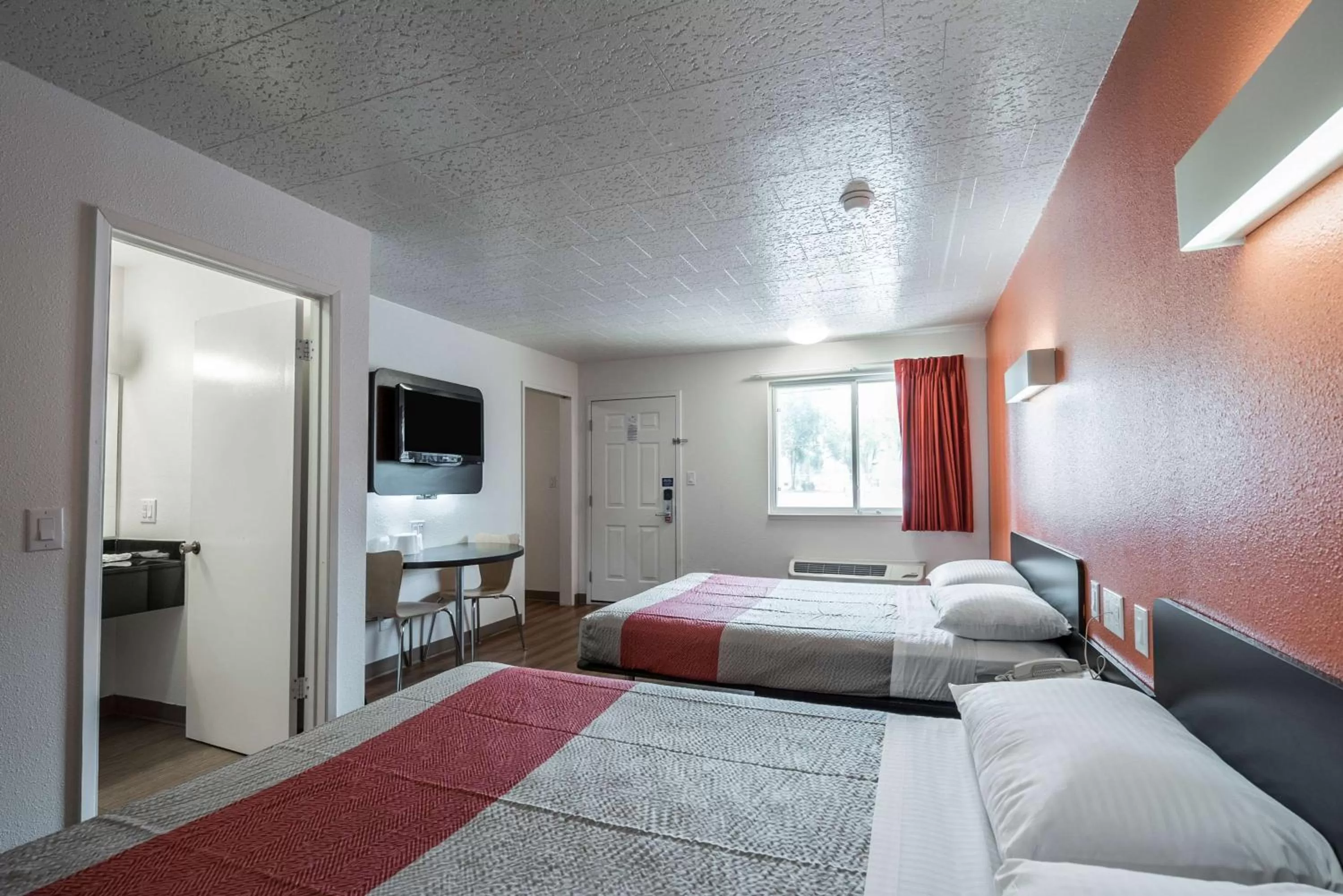 Photo of the whole room, Bed in Motel 6-Fallon, NV