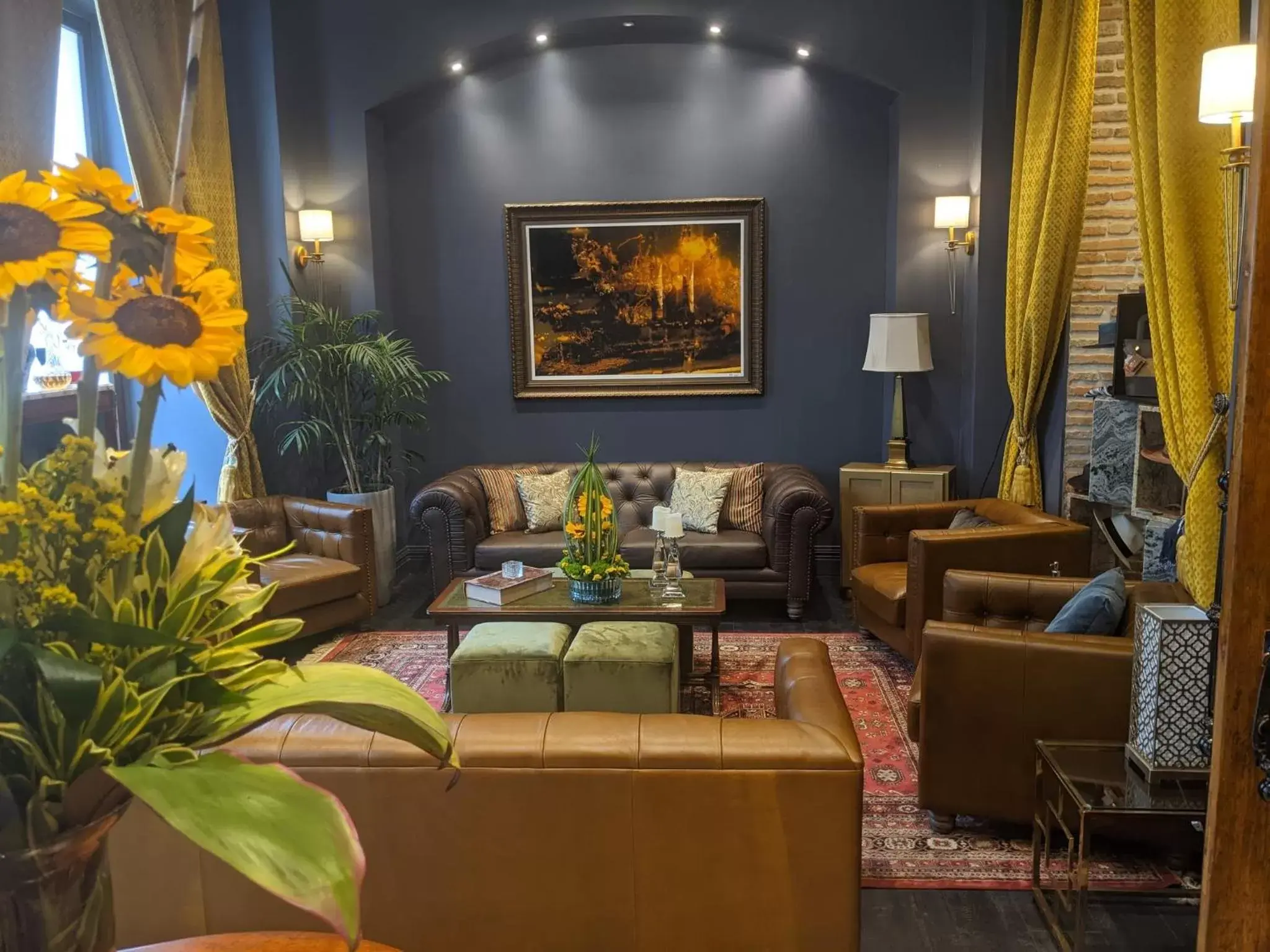 Lounge or bar in Itza Hotel Boutique Internacional Lounge or bar in Itza Hotel Boutique Internacional