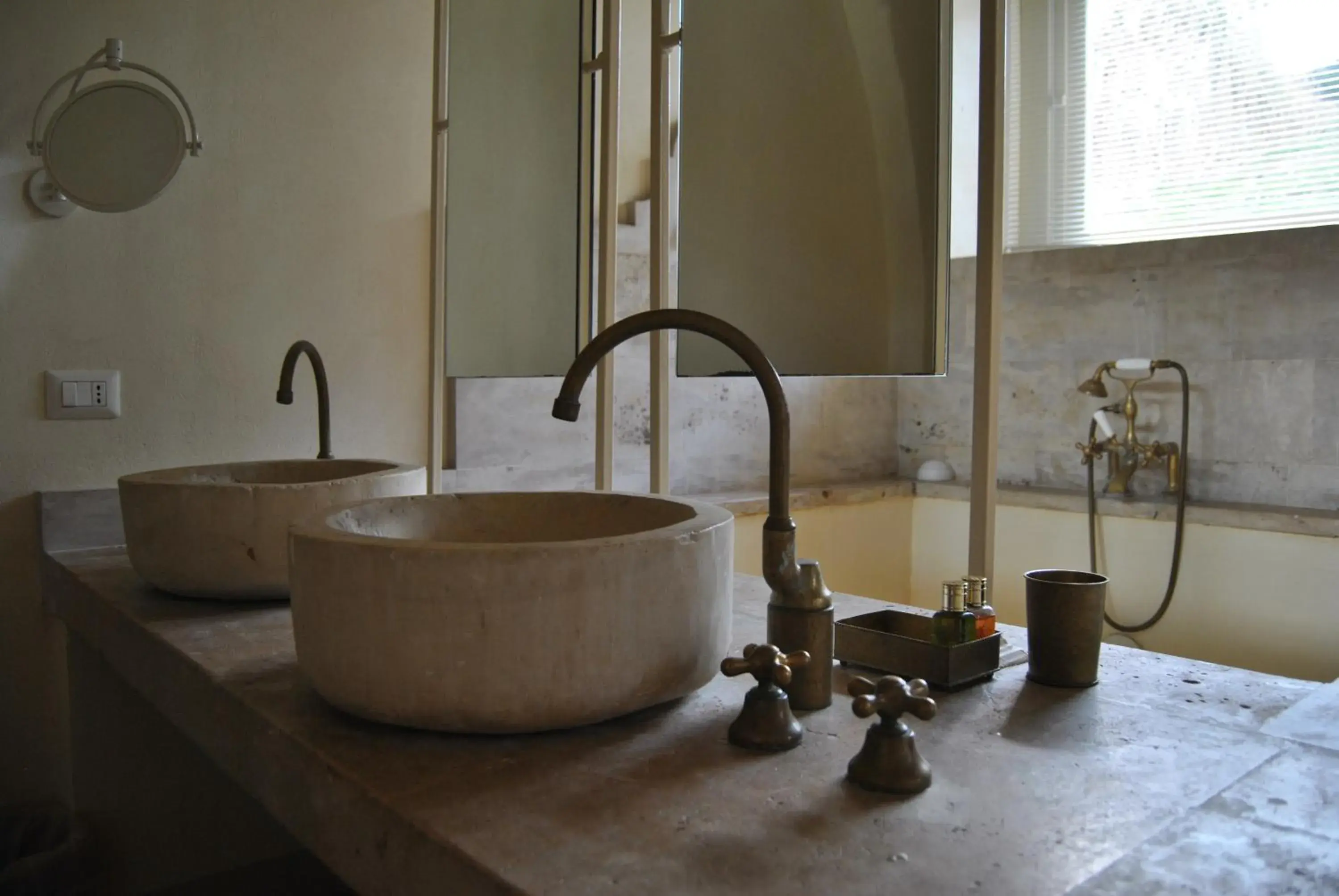 Hot Tub, Bathroom in Castello Camemi