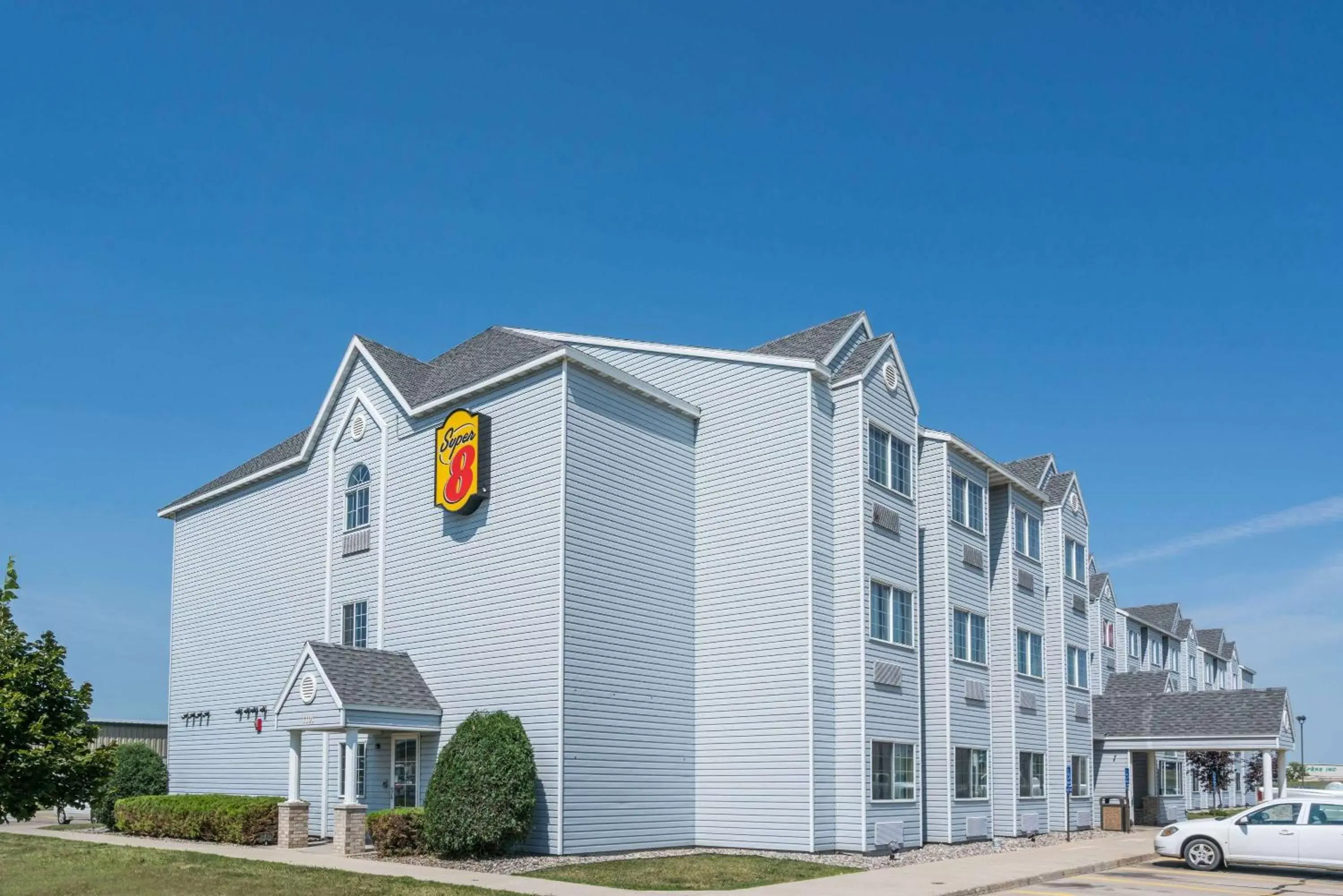 Property Building in Super 8 by Wyndham Fargo Airport