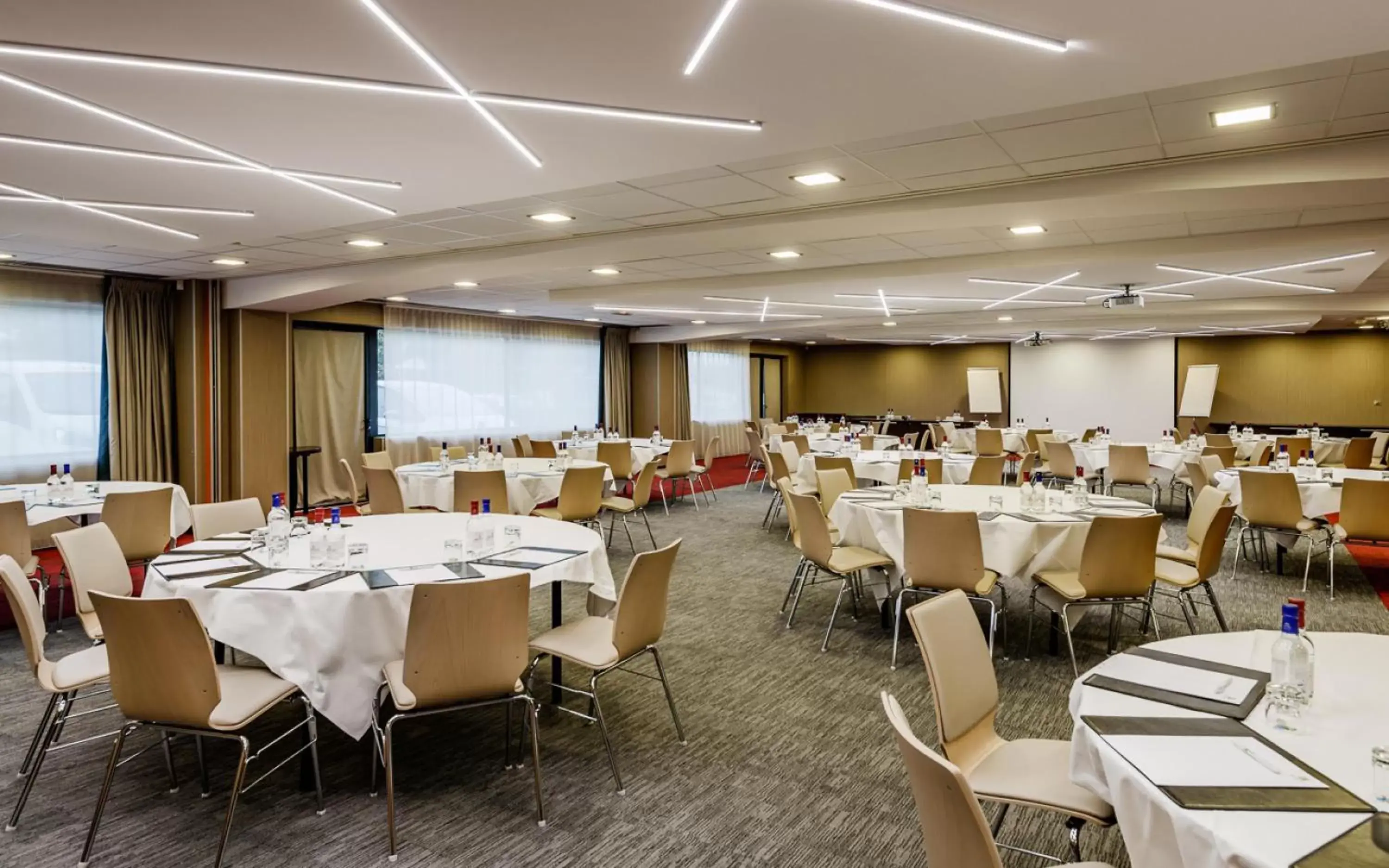 Meeting/conference room, Banquet Facilities in Holiday Inn Toulouse Airport, an IHG Hotel