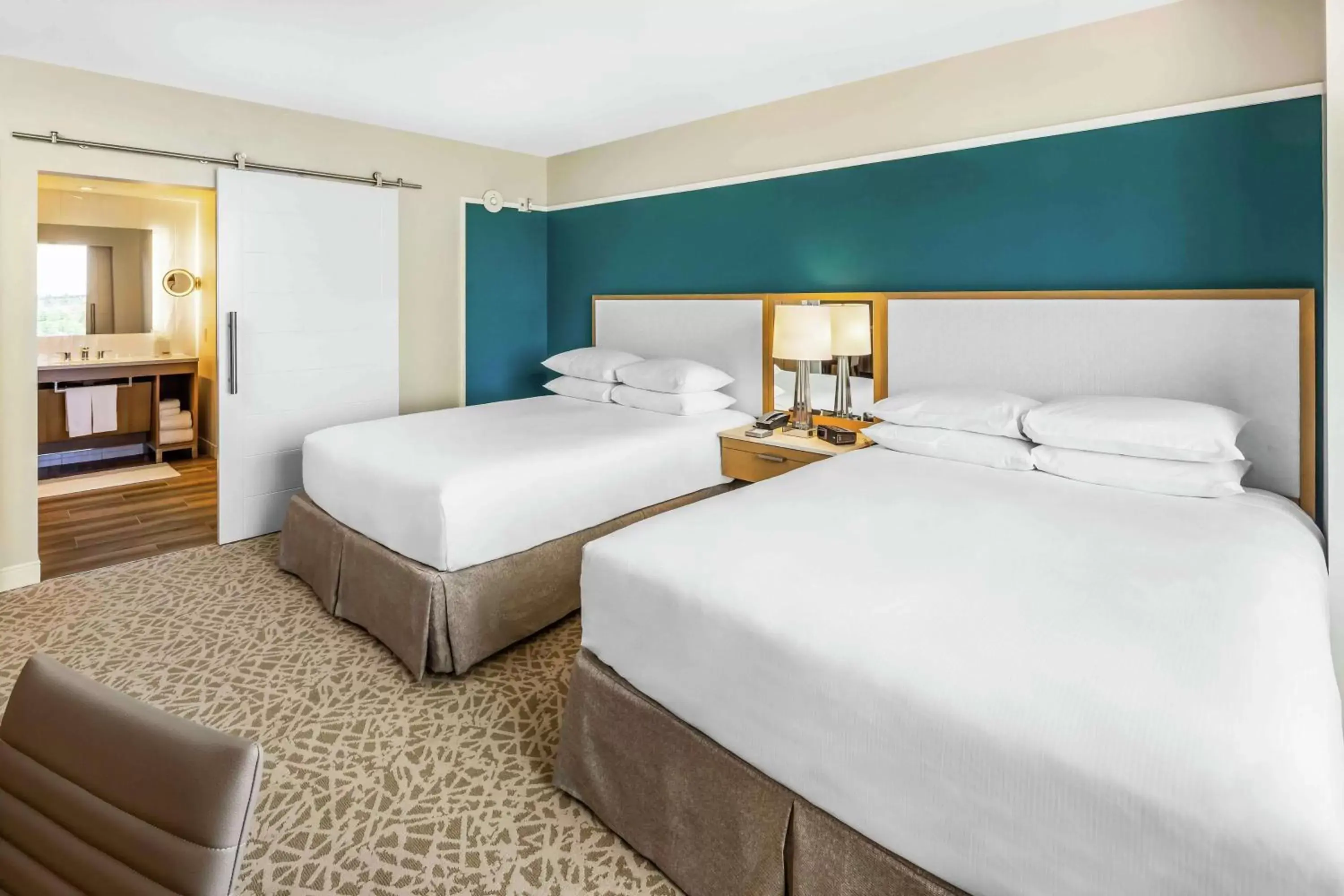 Bedroom, Bed in Hilton Miami Dadeland